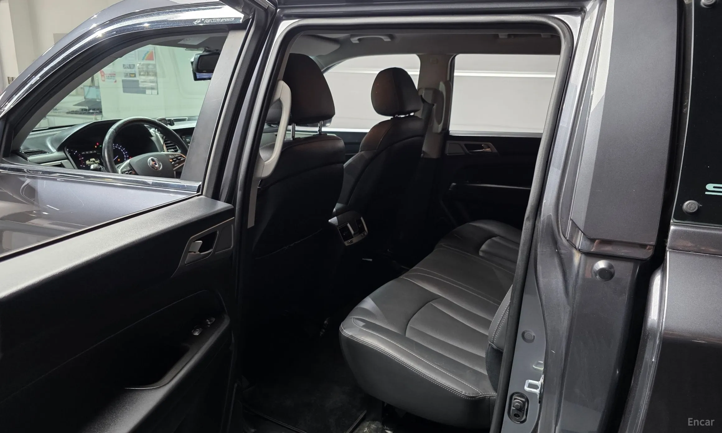 KG Mobility (SsangYong) Rexton Sports превью 11