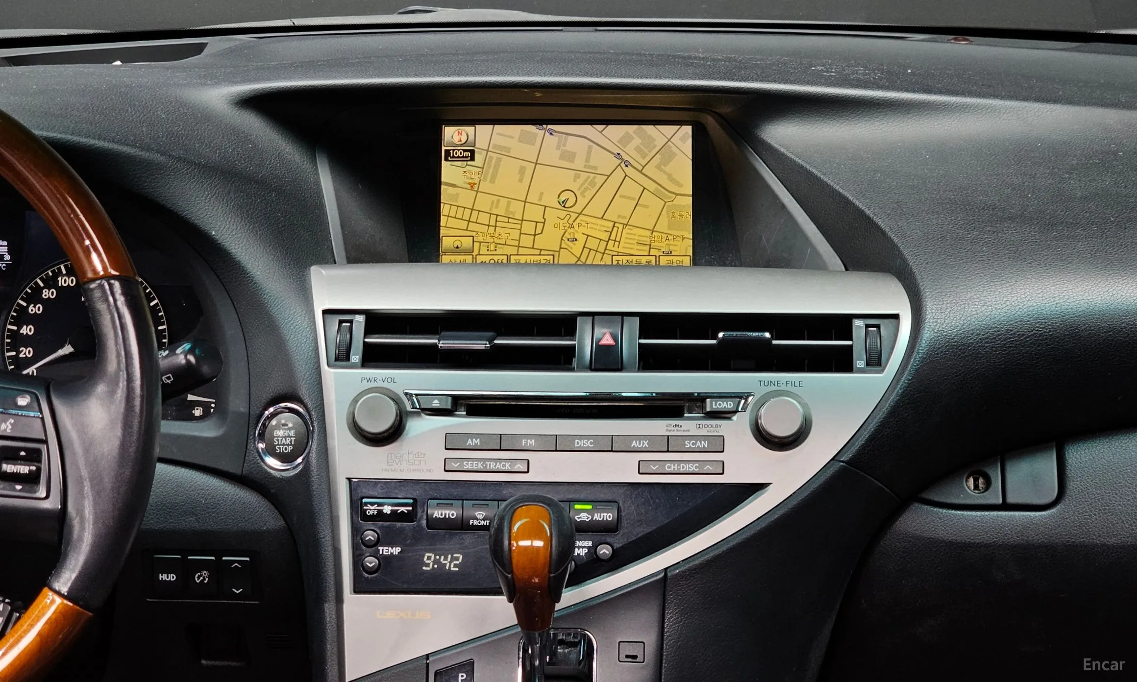 Lexus RX350 превью 14