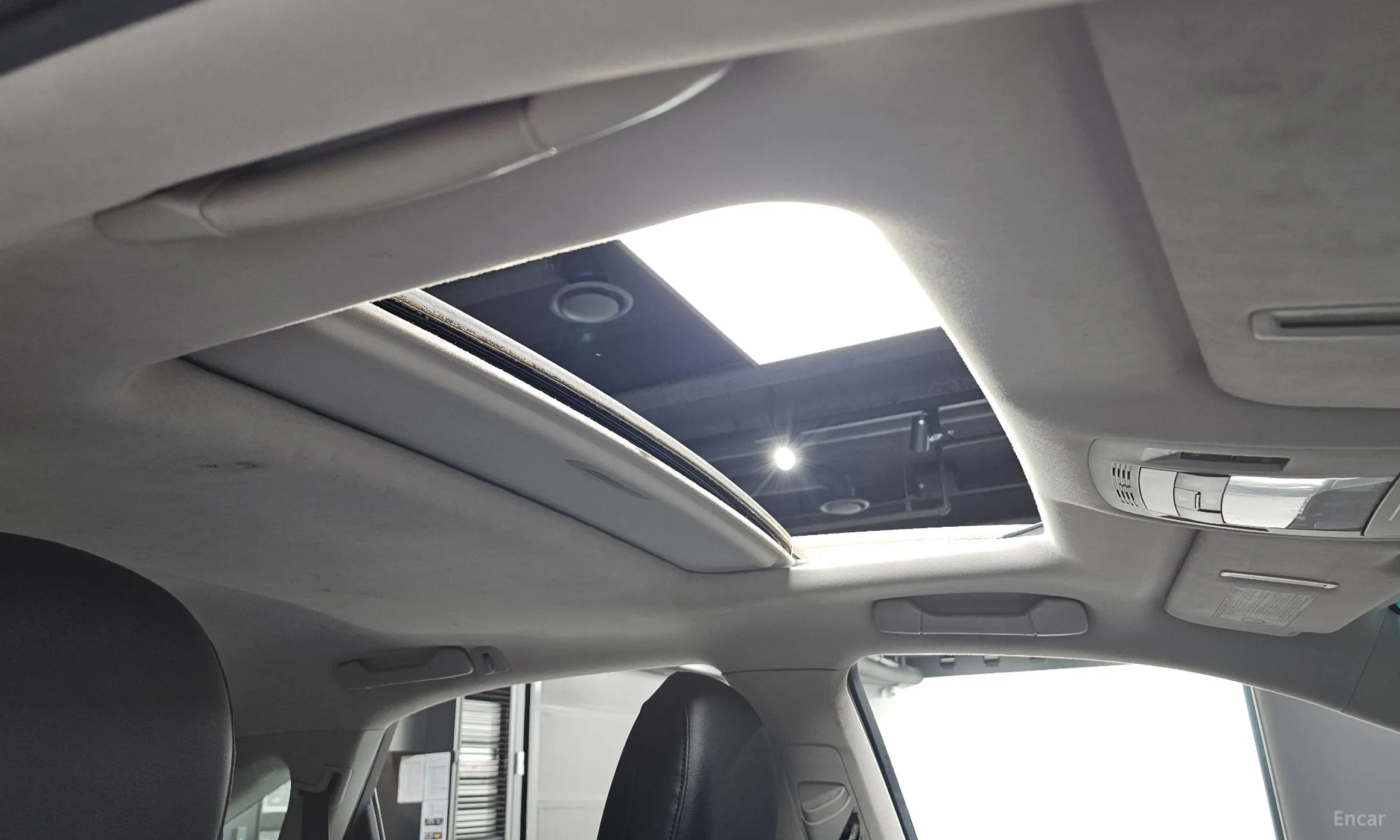 Lexus RX350 превью 19