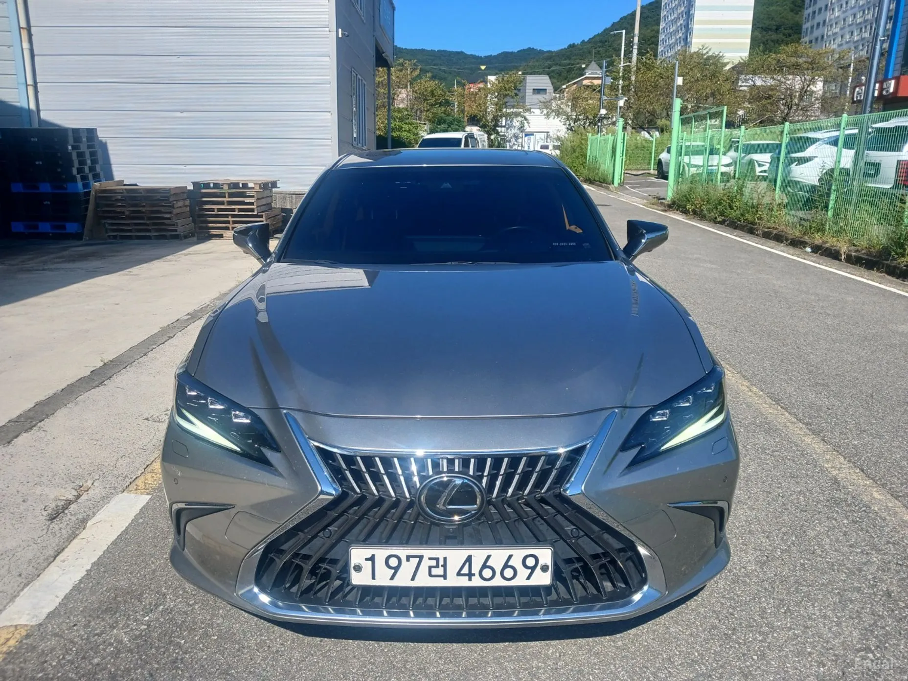 Lexus ES300h 7th Generation