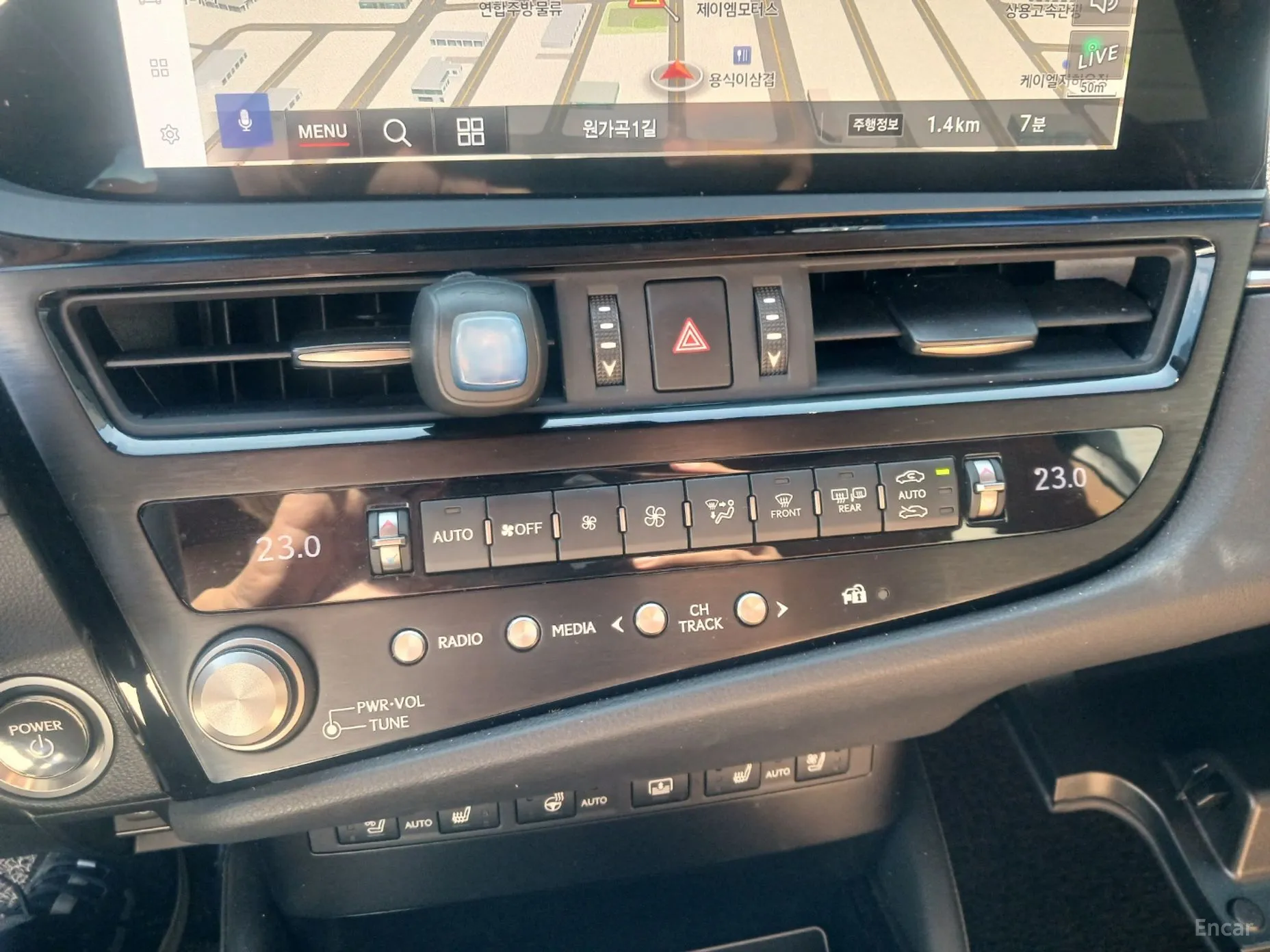 Lexus ES300h 7th Generation превью 10