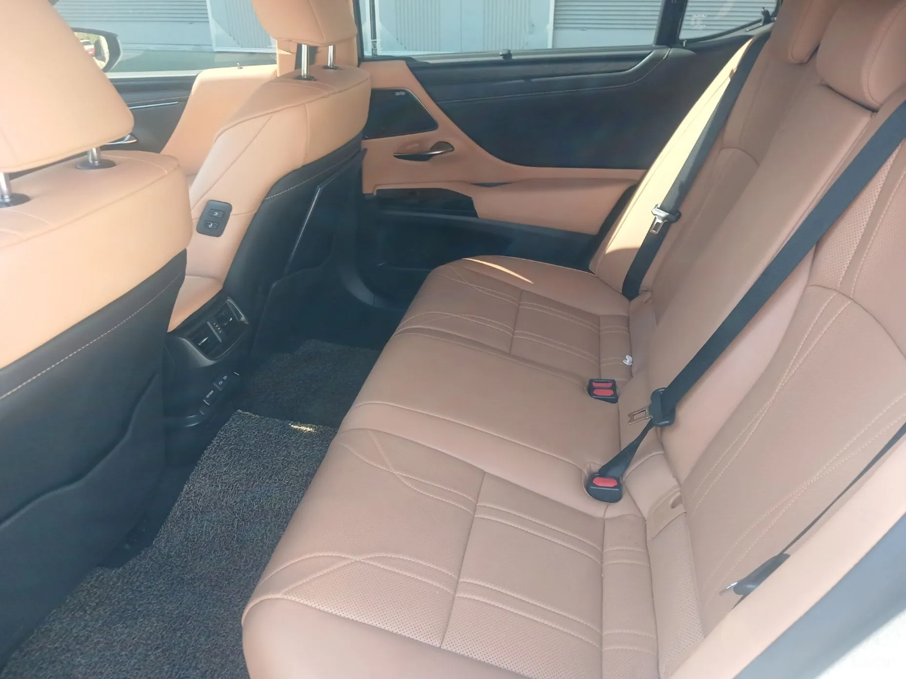 Lexus ES300h 7th Generation превью 13