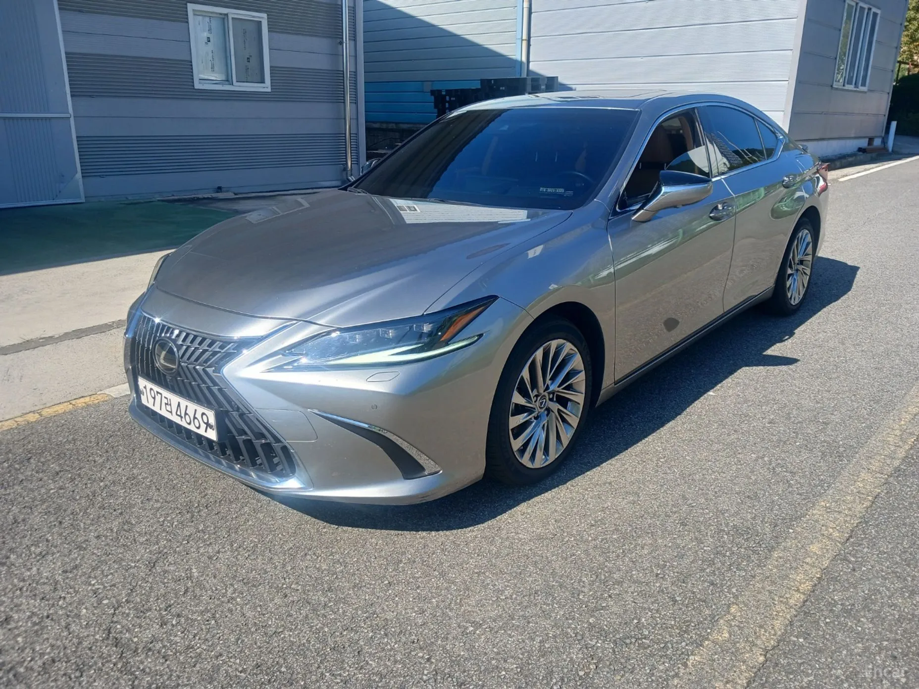 Lexus ES300h 7th Generation