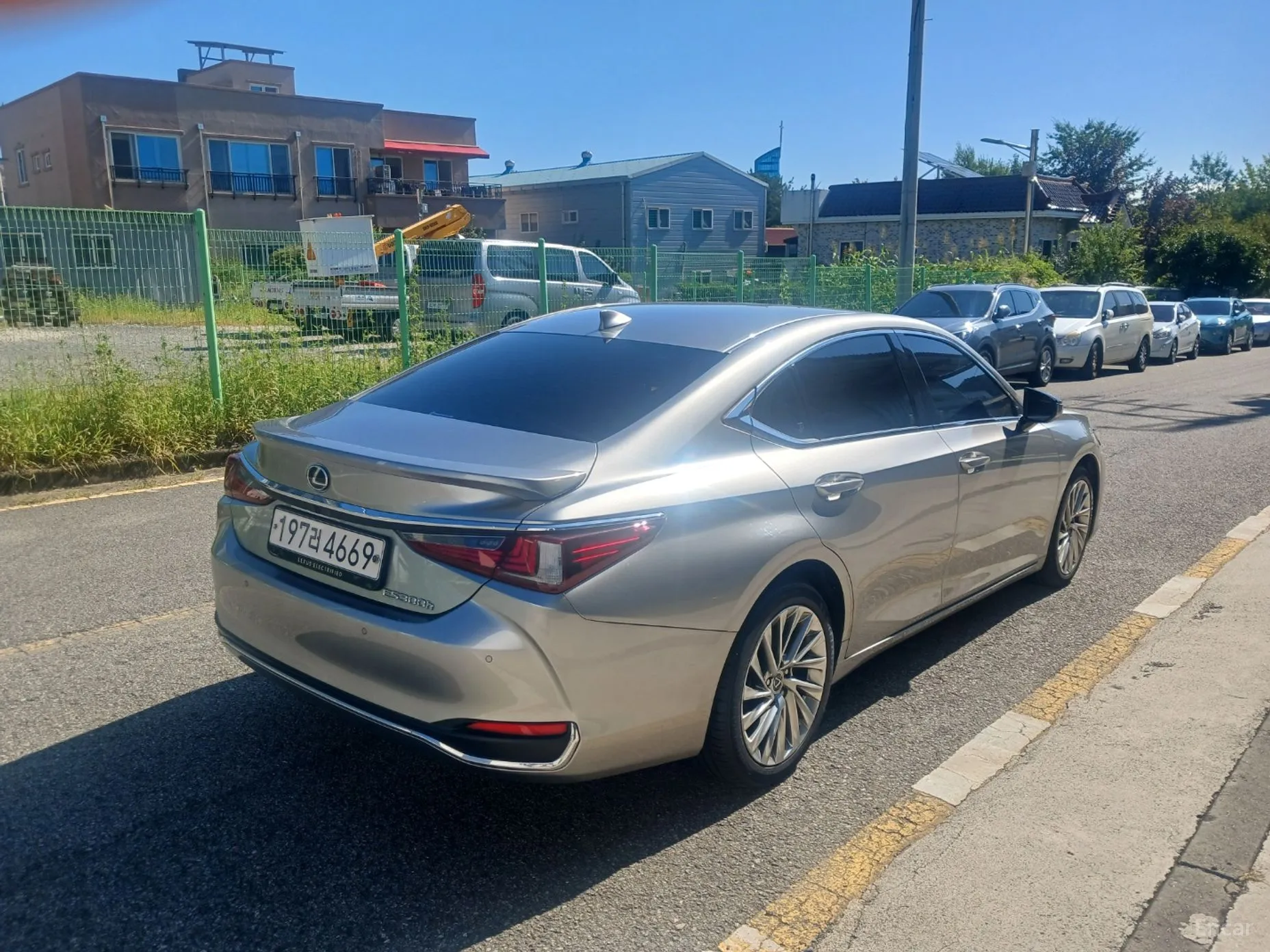 Lexus ES300h 7th Generation превью 3