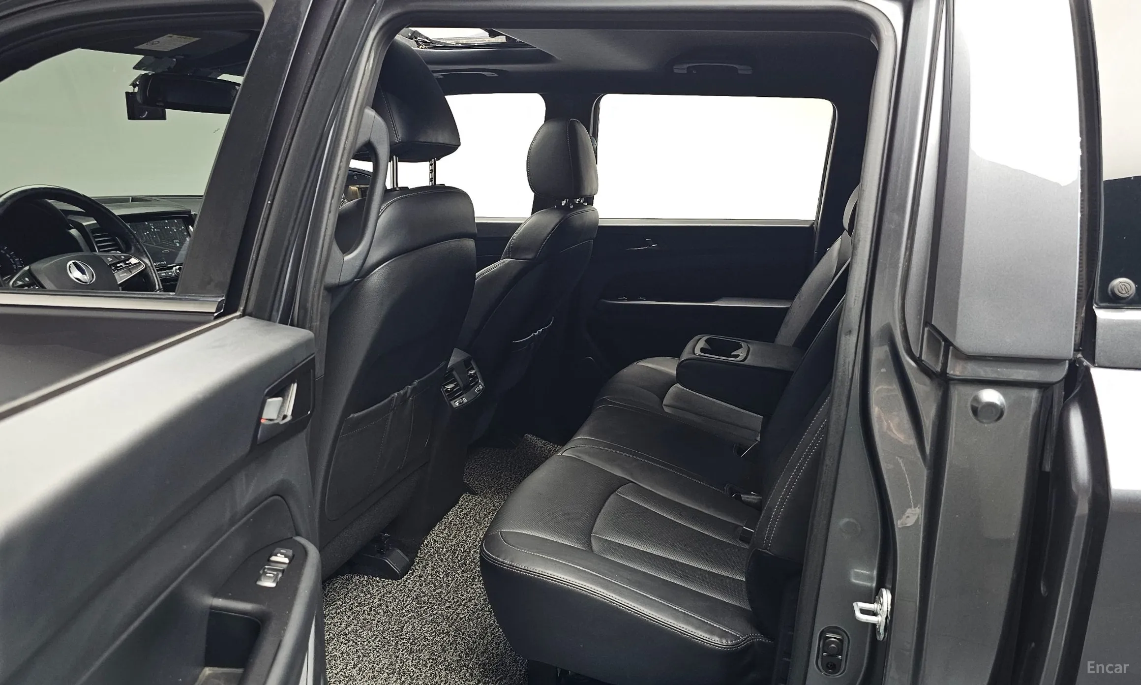 KG Mobility (SsangYong) Rexton Sports превью 11