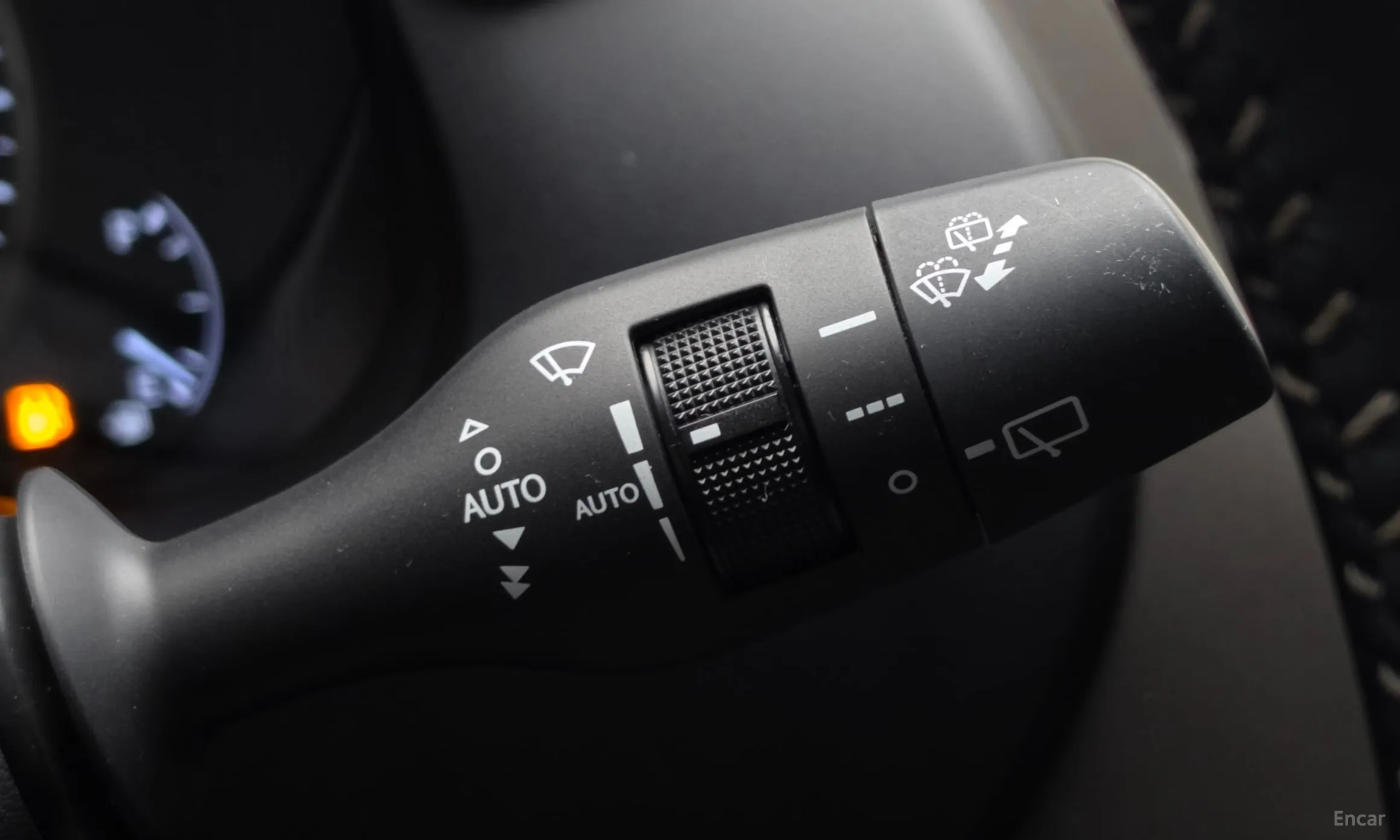 Lexus NX300h превью 18