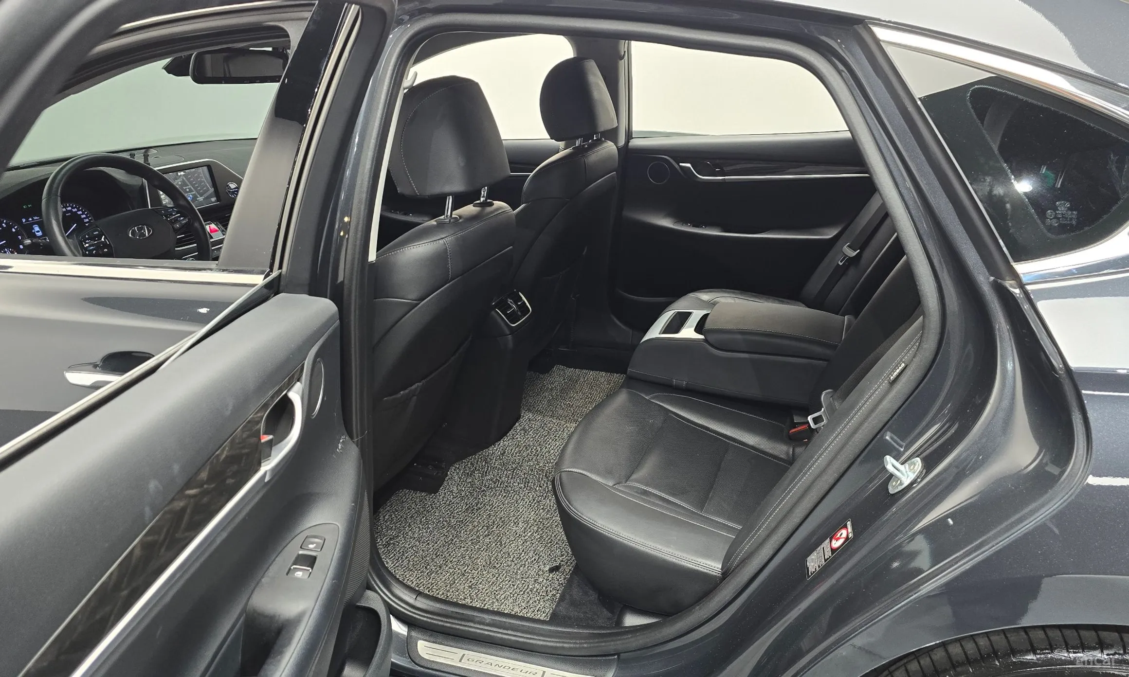 Hyundai Grandeur IG превью 12