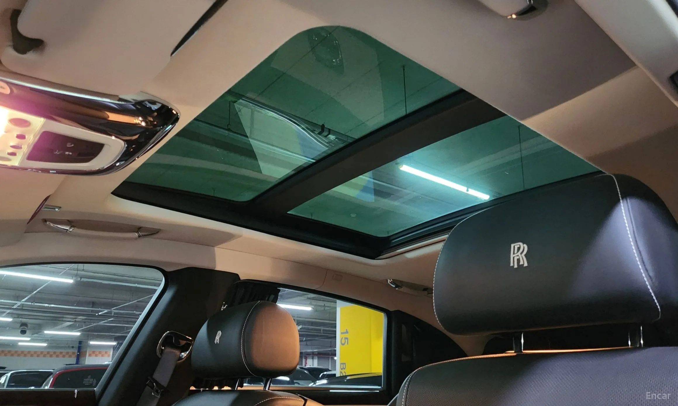 Rolls-Royce Ghost превью 12