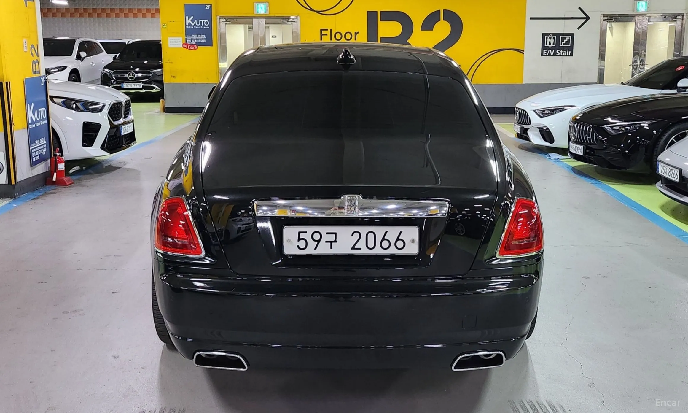 Rolls-Royce Ghost превью 4