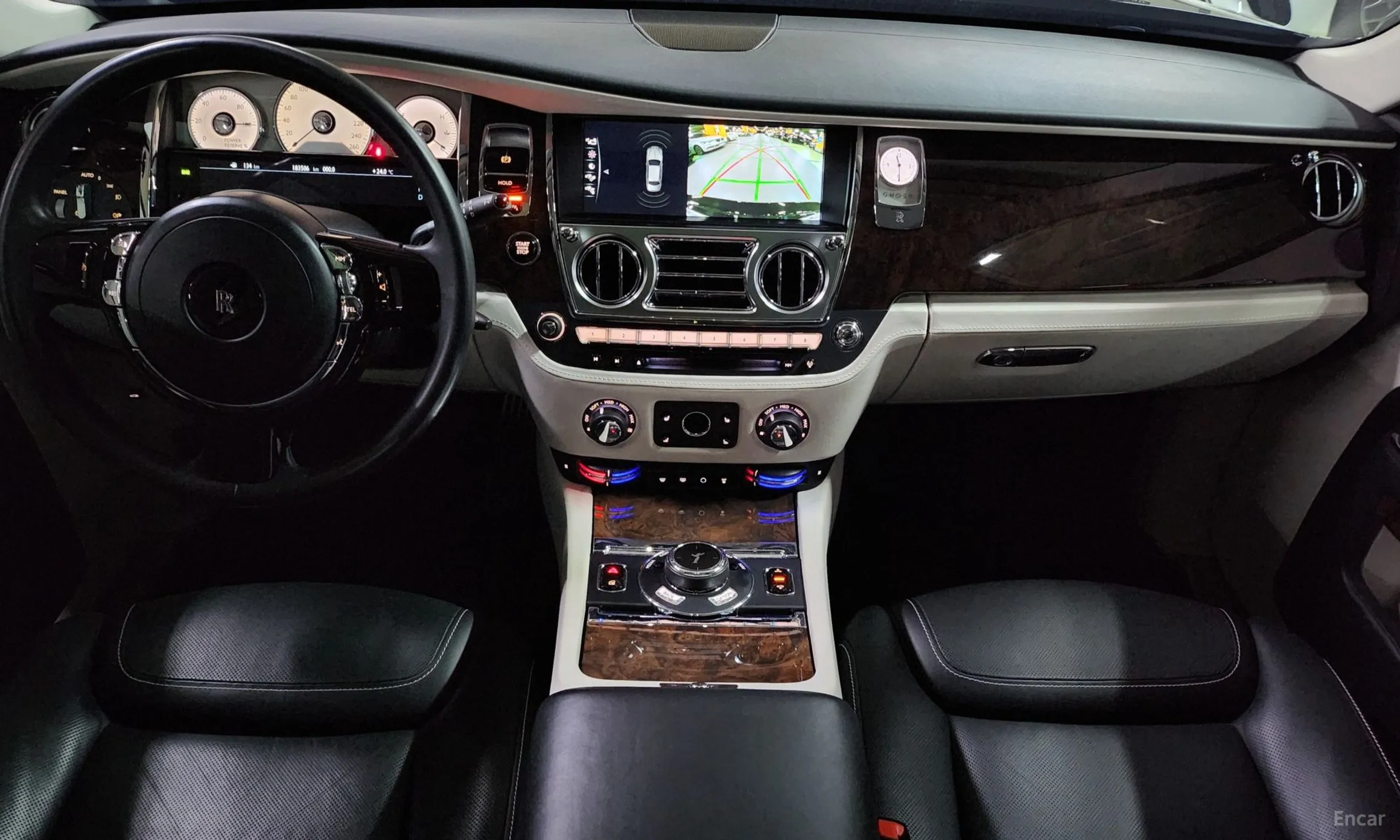 Rolls-Royce Ghost превью 7