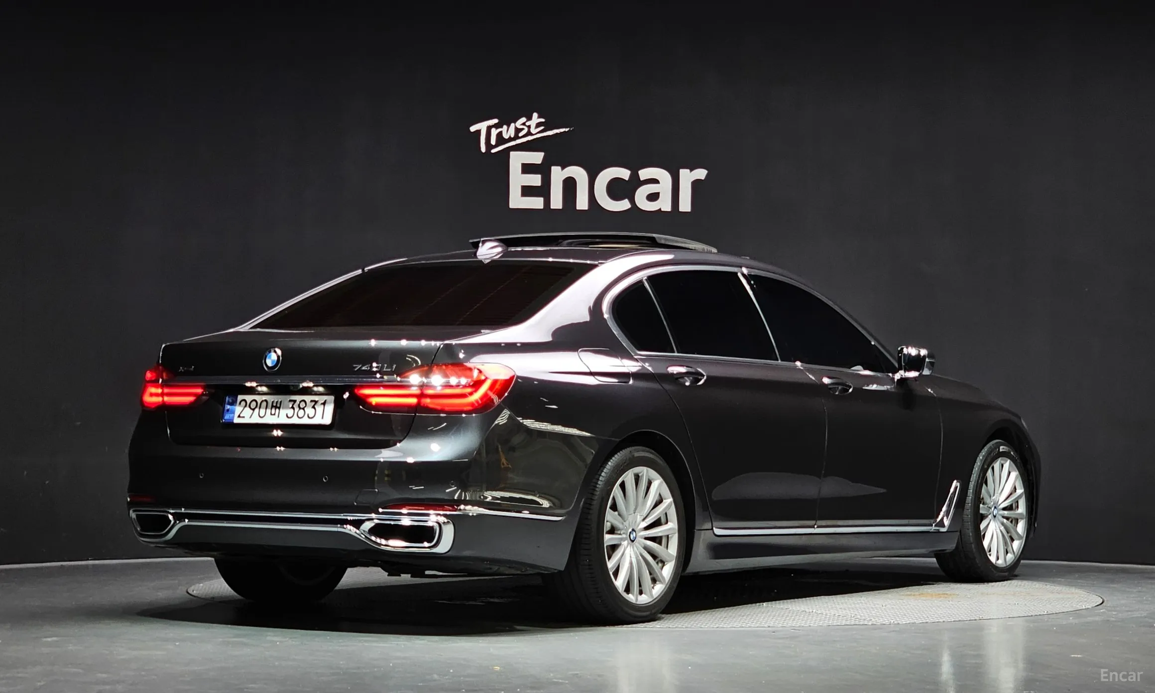BMW 7 Series (G11)