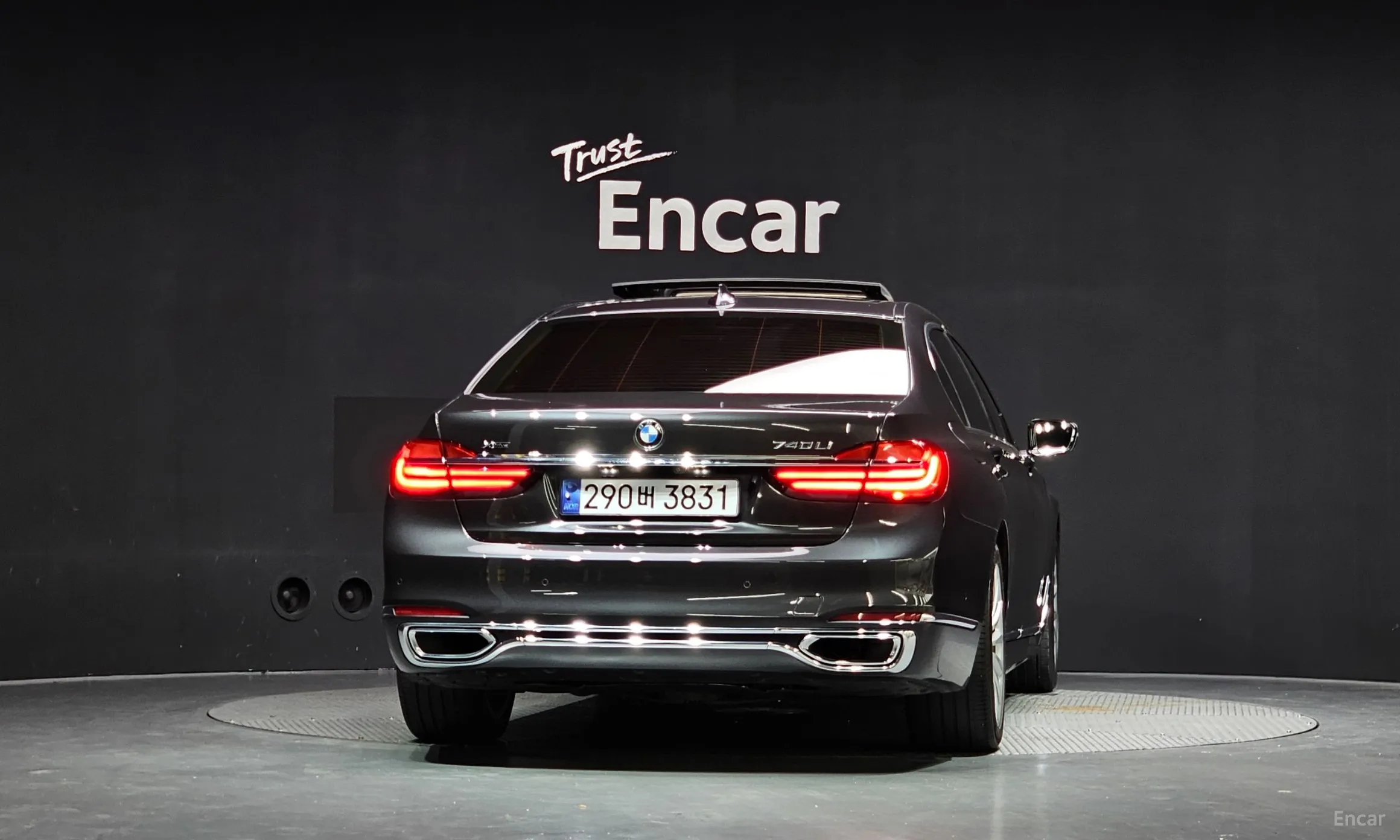 BMW 7 Series (G11) превью 4