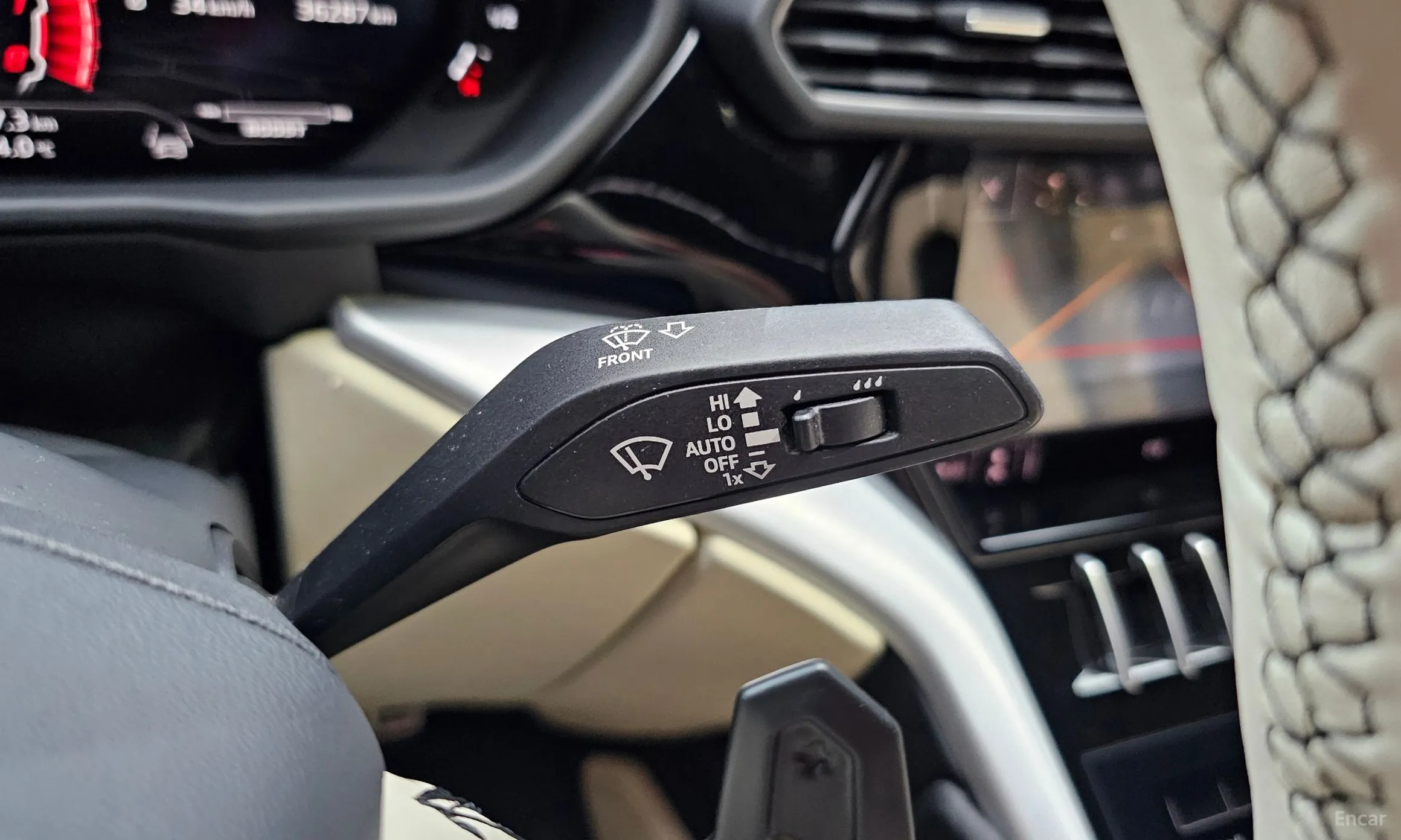 Lamborghini Urus превью 17