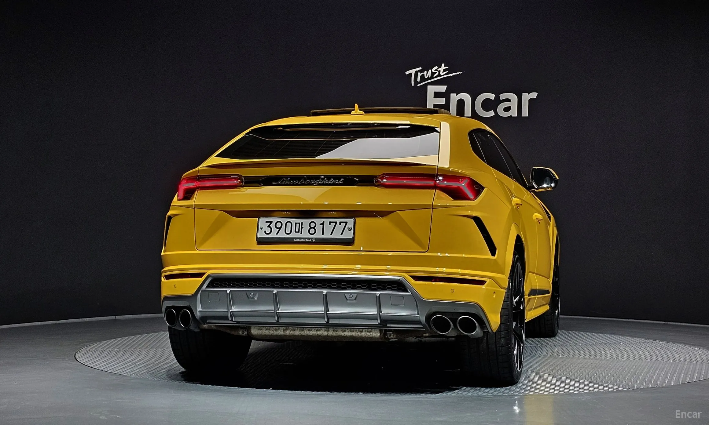 Lamborghini Urus превью 4