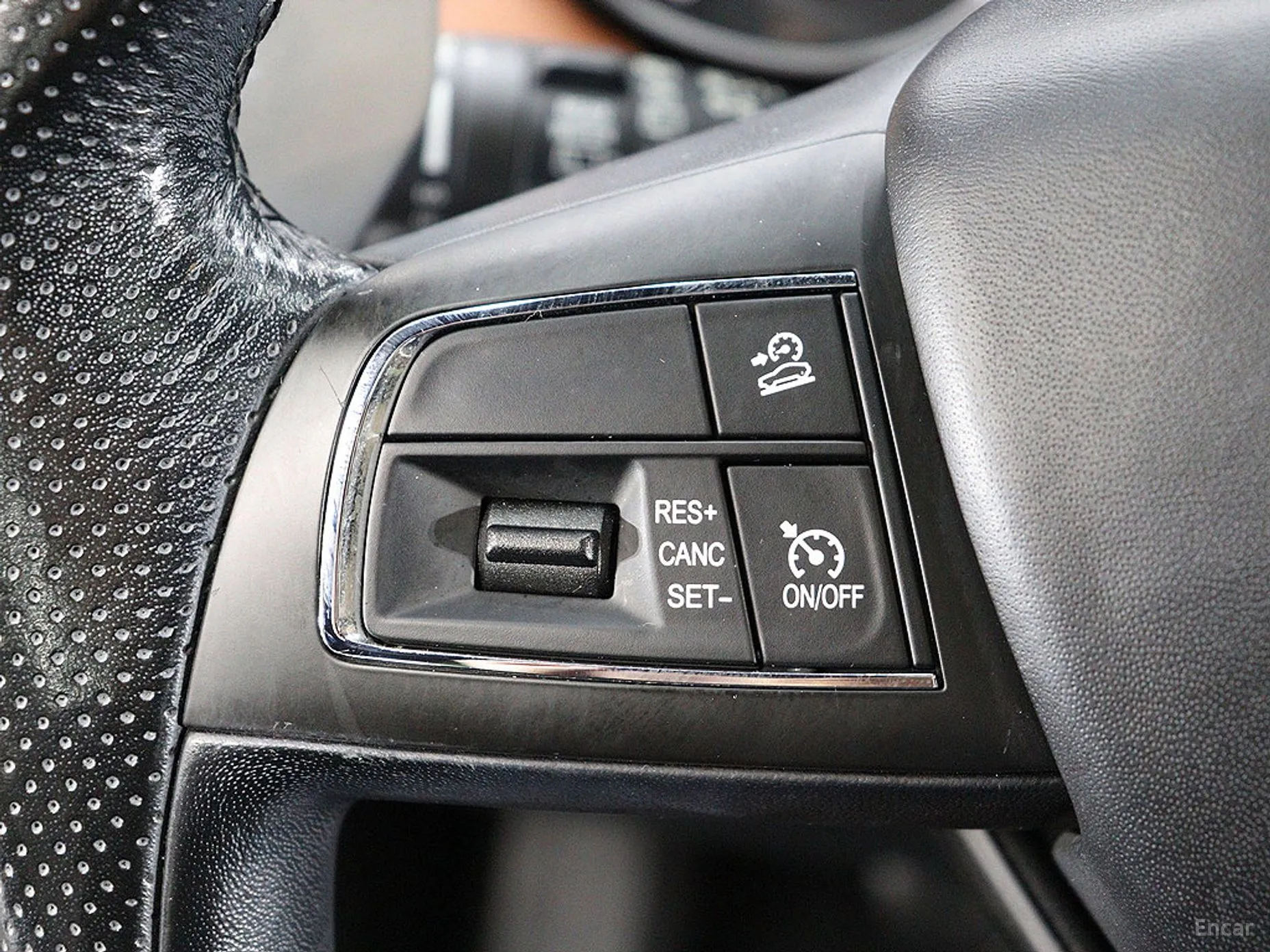 Maserati Levante превью 10