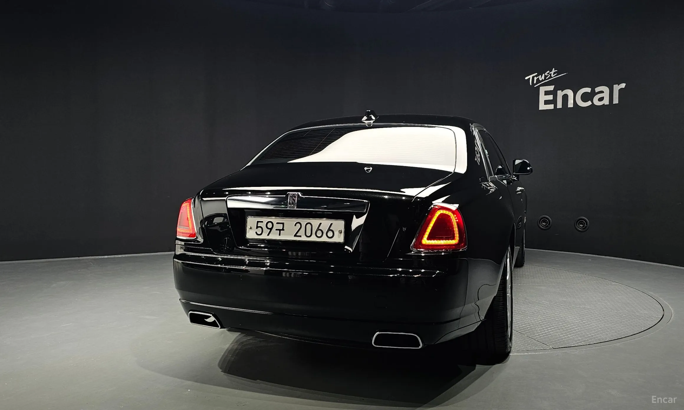Rolls-Royce Ghost превью 4