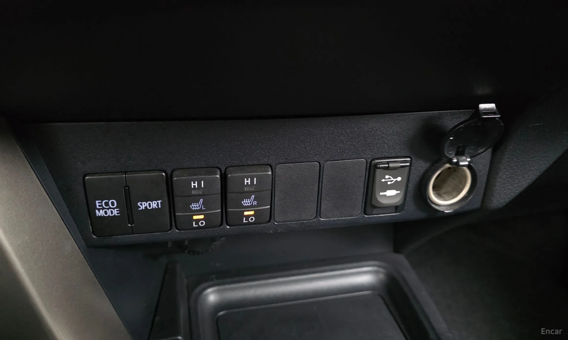 Toyota RAV4 превью 19