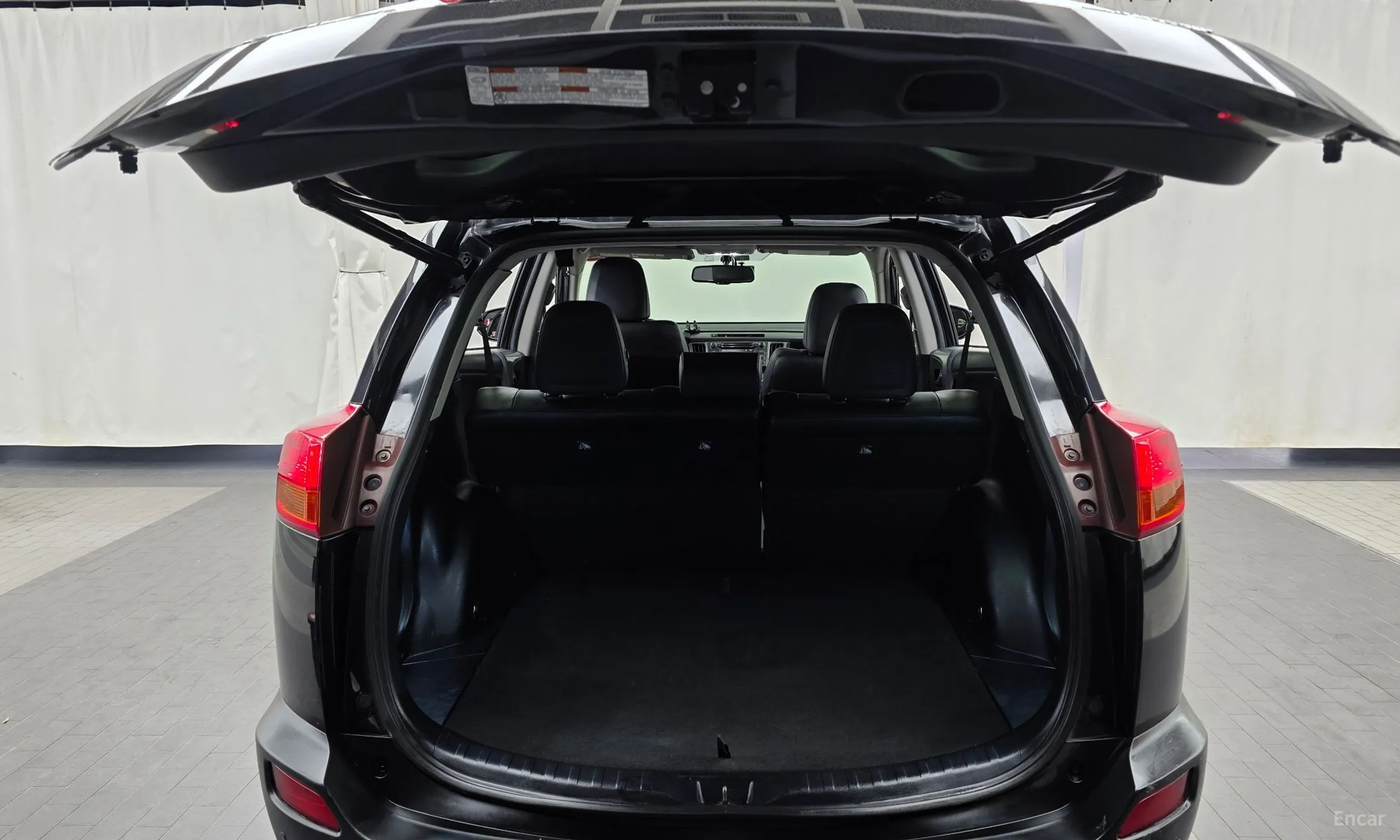 Toyota RAV4 превью 20