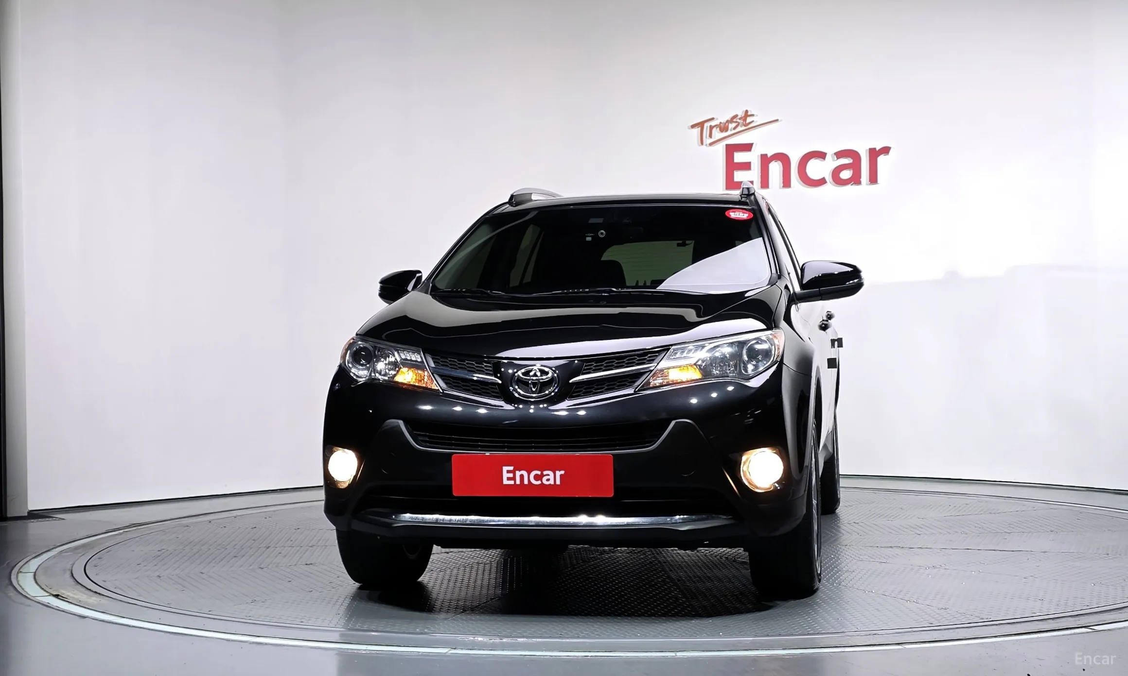 Toyota RAV4 превью 3