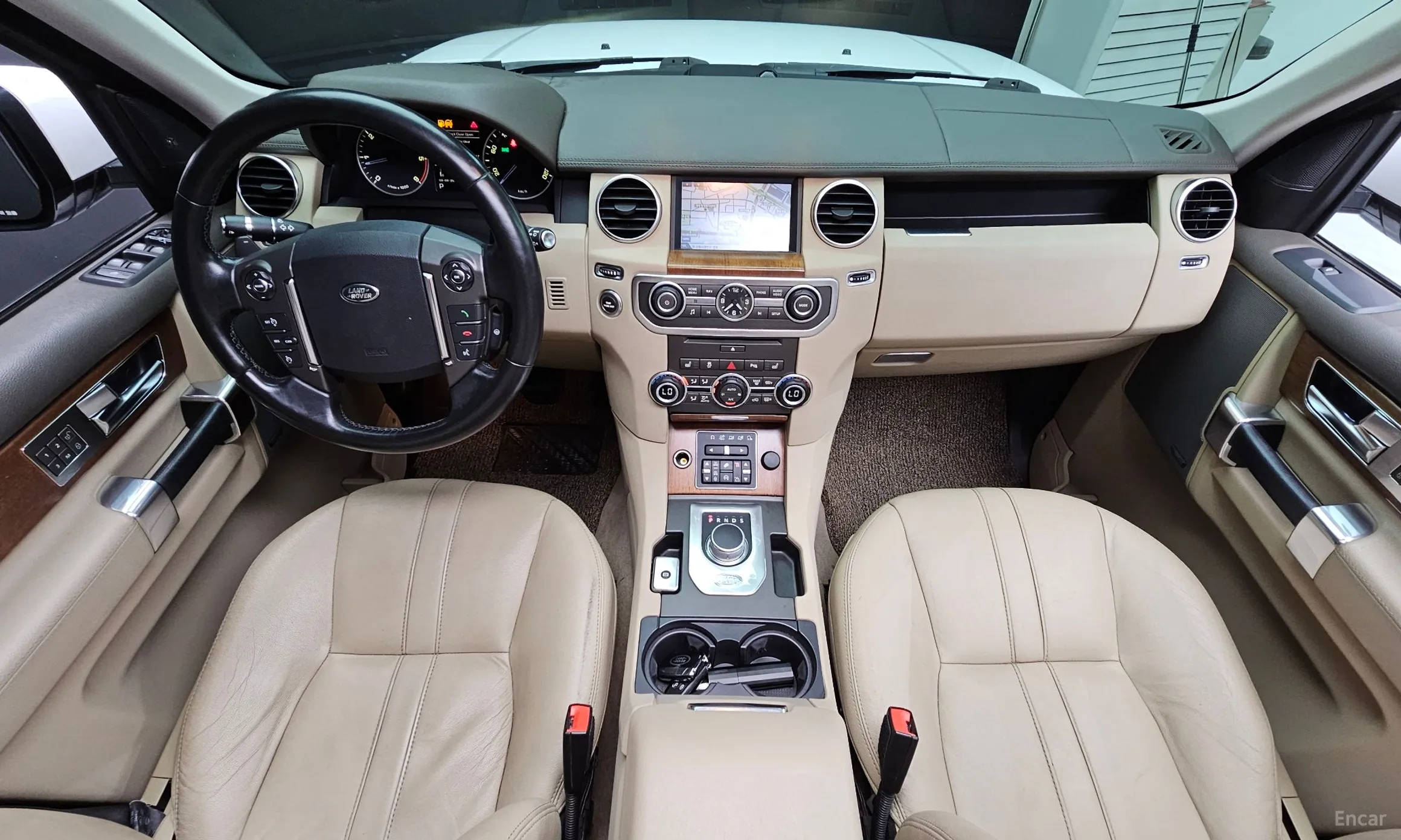 Land Rover Discovery 4 превью 7