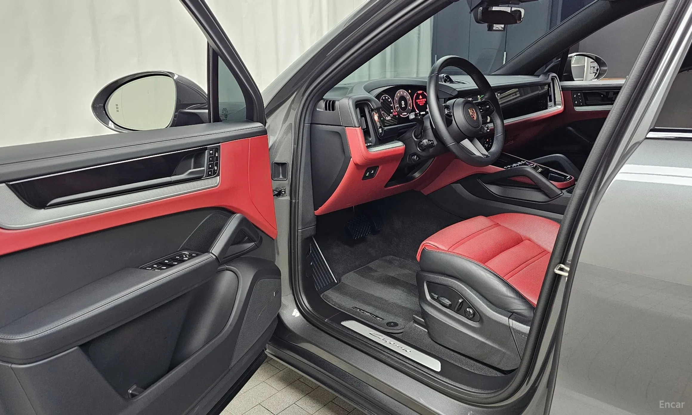Porsche Cayenne (PO536) превью 10