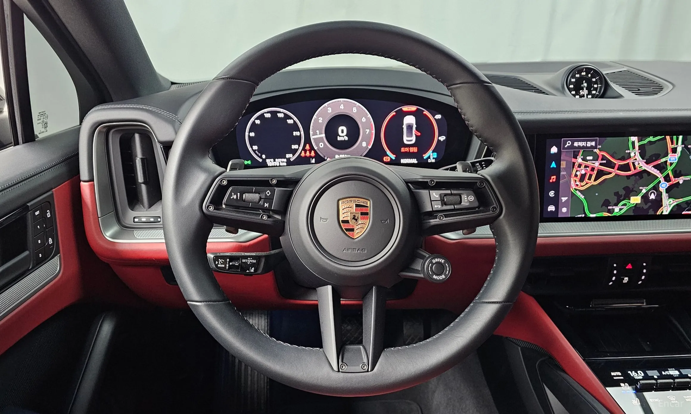 Porsche Cayenne (PO536) превью 13