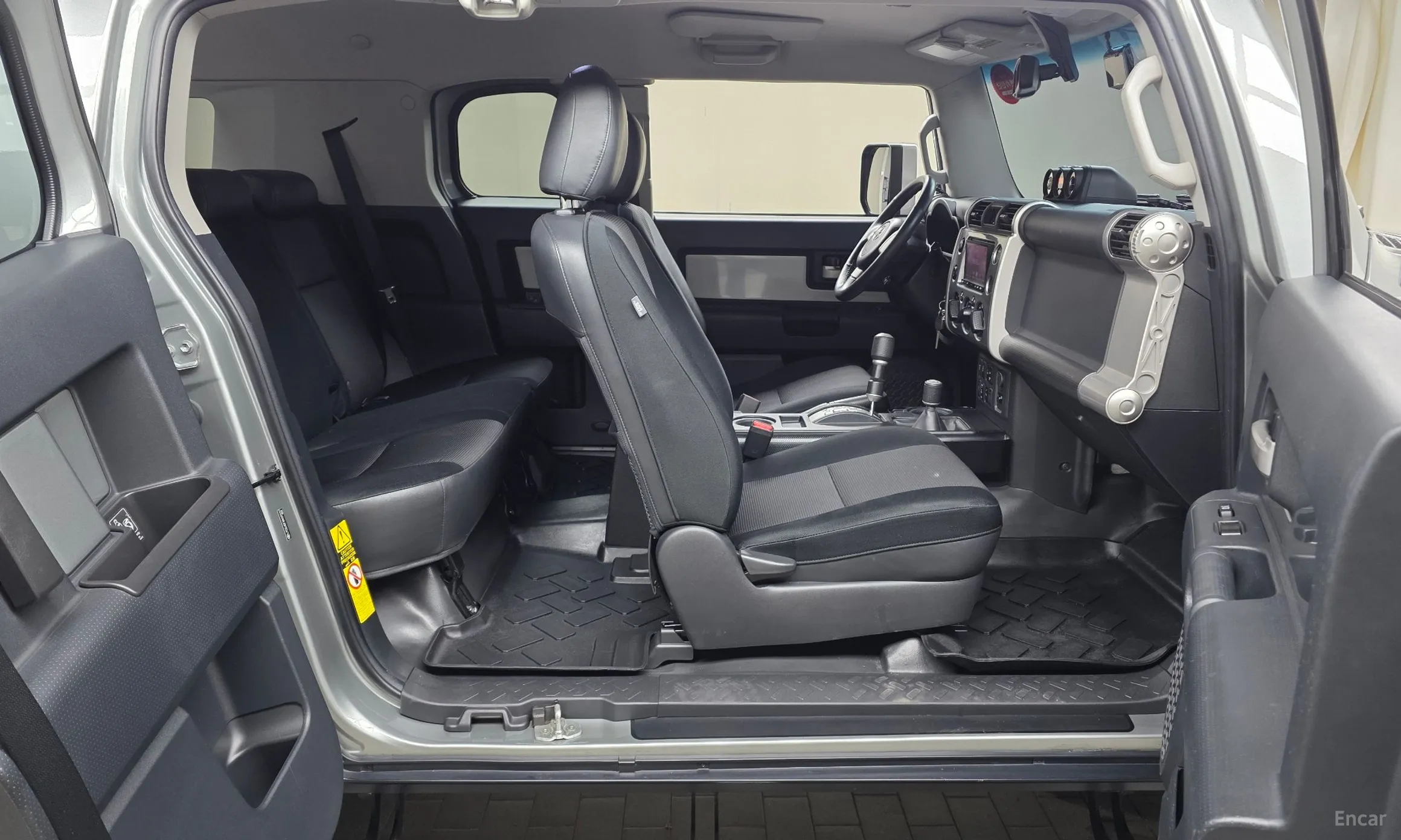 Toyota FJ Cruiser превью 11