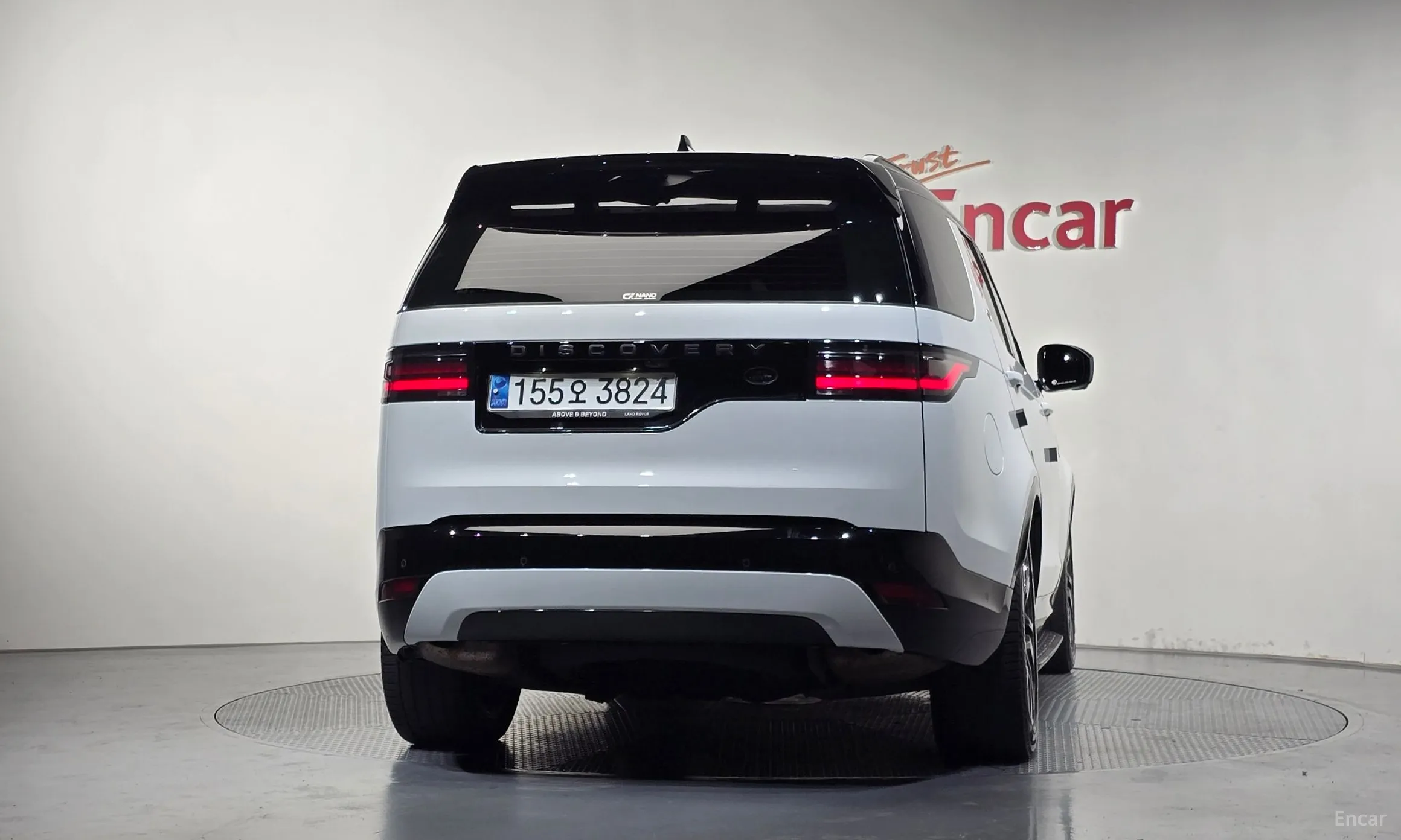 Land Rover Discovery 5 превью 4