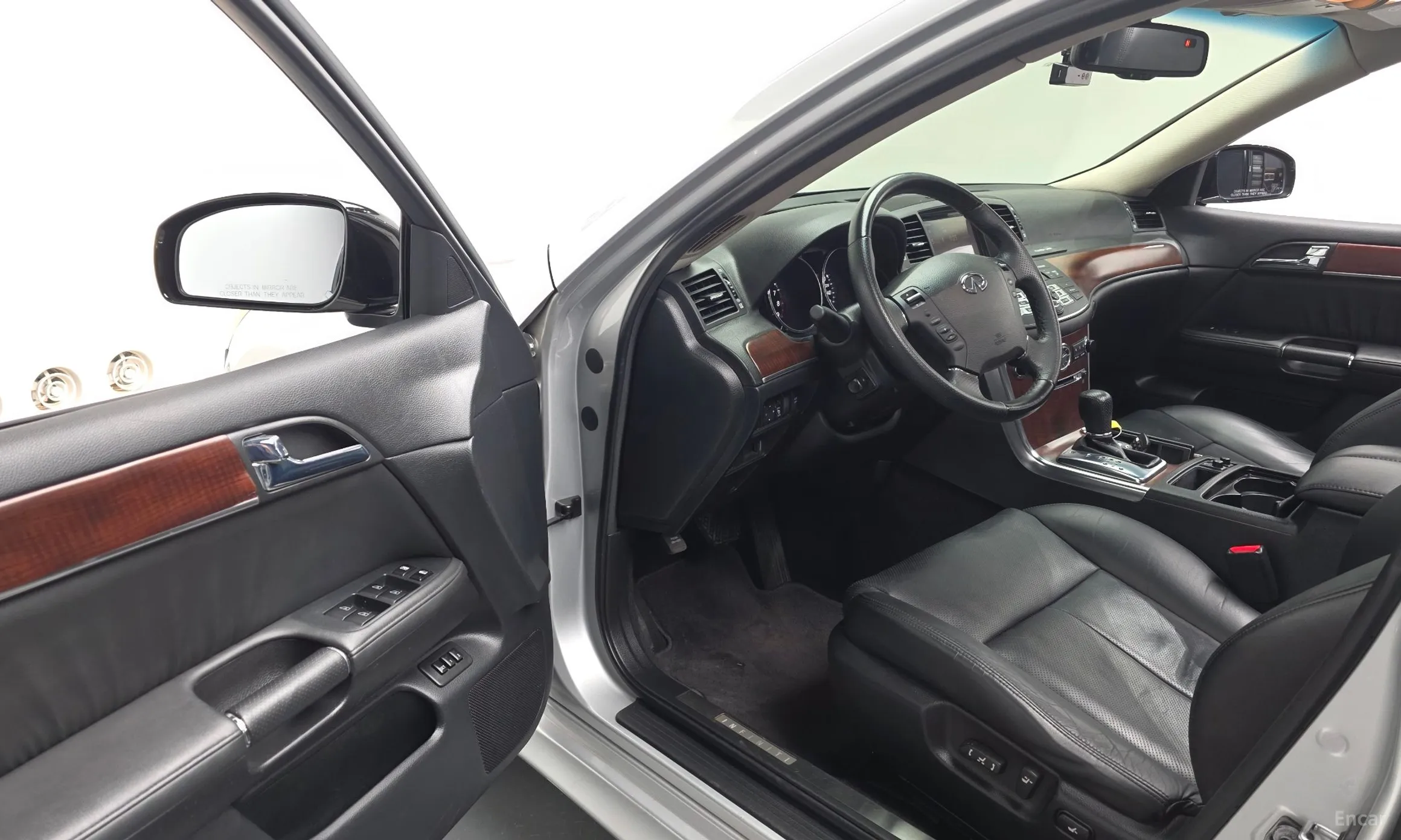 Infiniti M35 превью 10