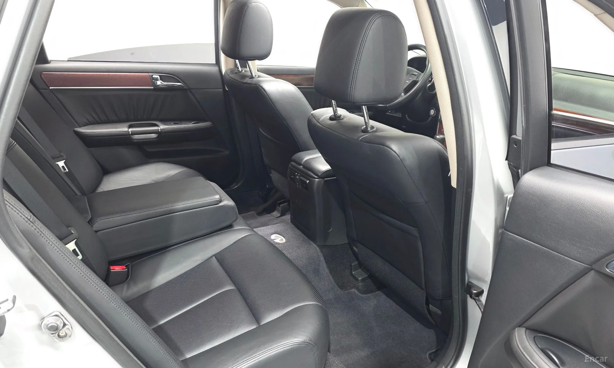 Infiniti M35 превью 12