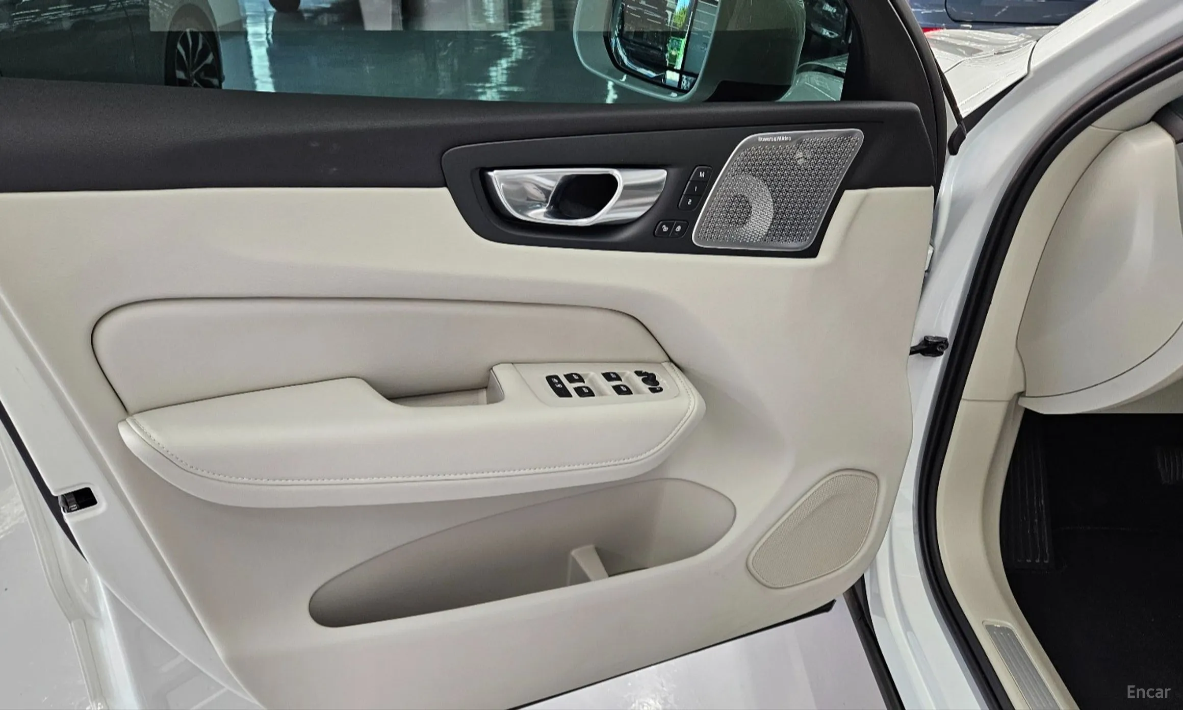 Volvo XC60 Gen 2 превью 11