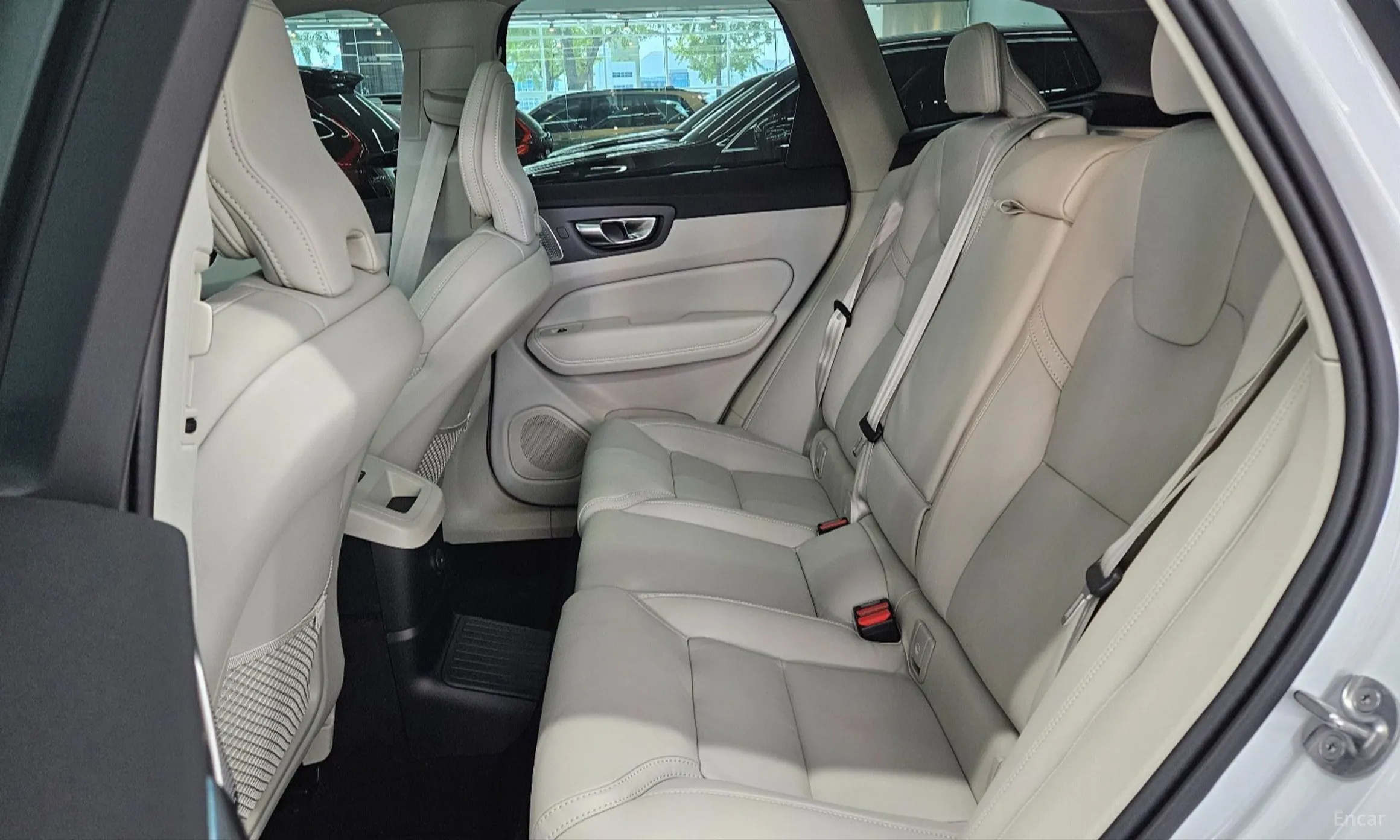 Volvo XC60 Gen 2 превью 7