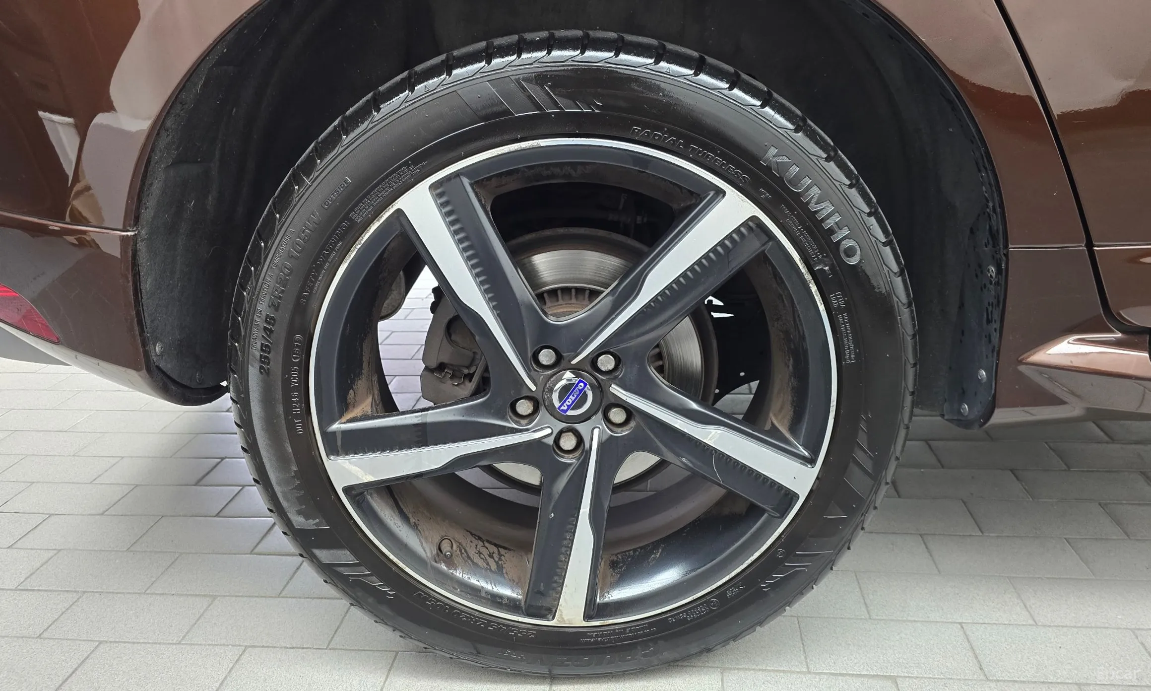 Volvo XC60 превью 5