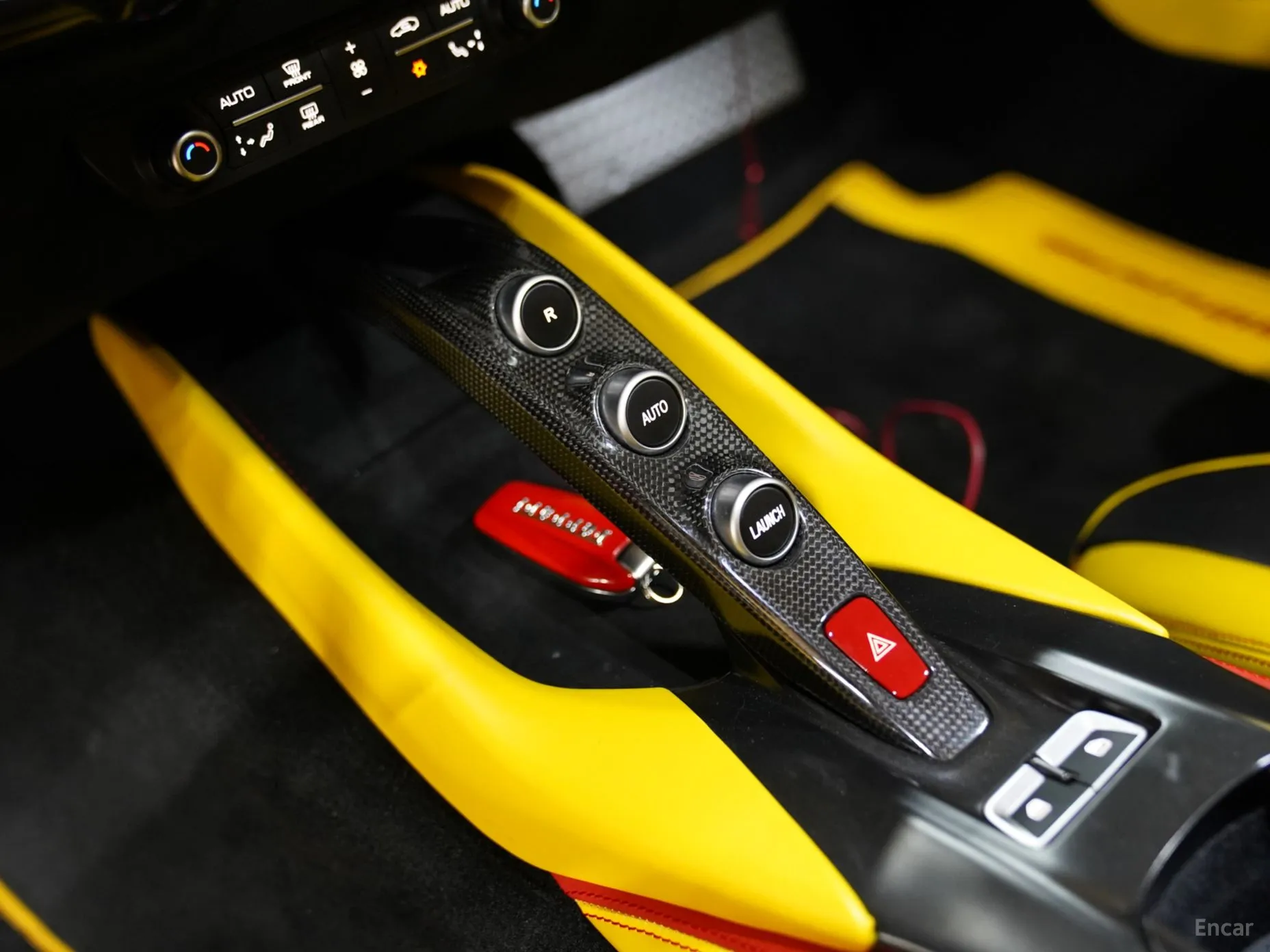 Ferrari 812 Superfast превью 16