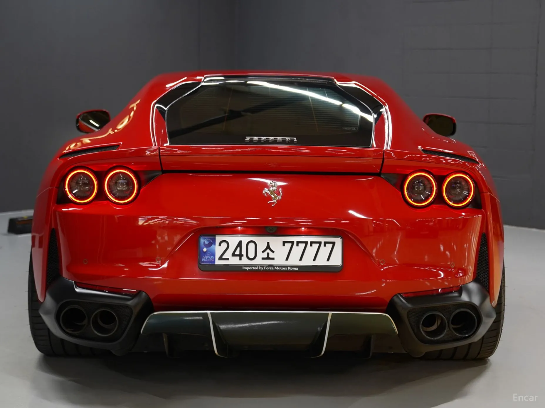 Ferrari 812 Superfast превью 5