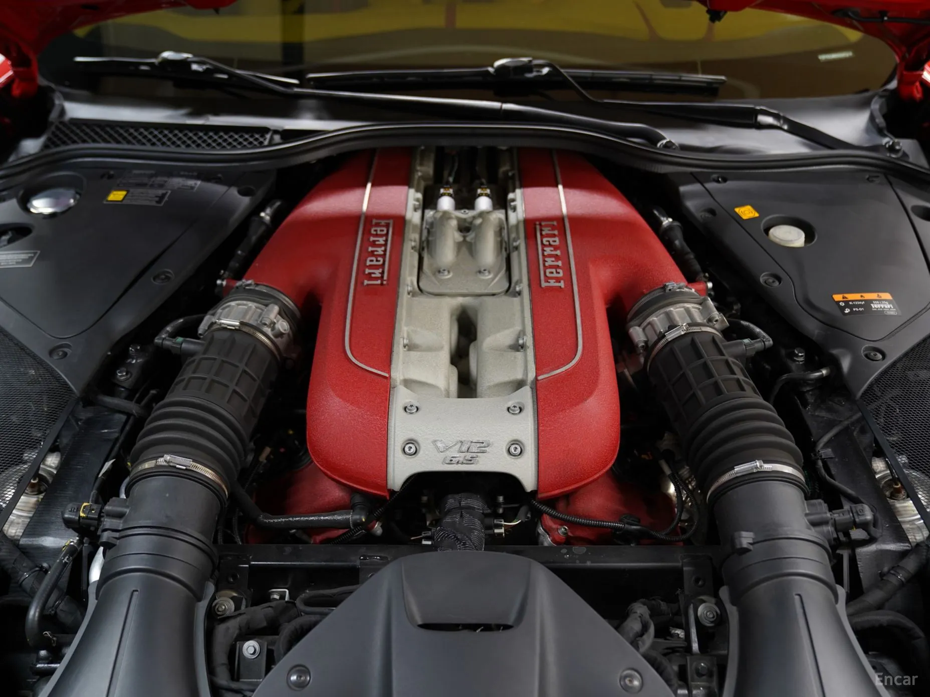 Ferrari 812 Superfast превью 9