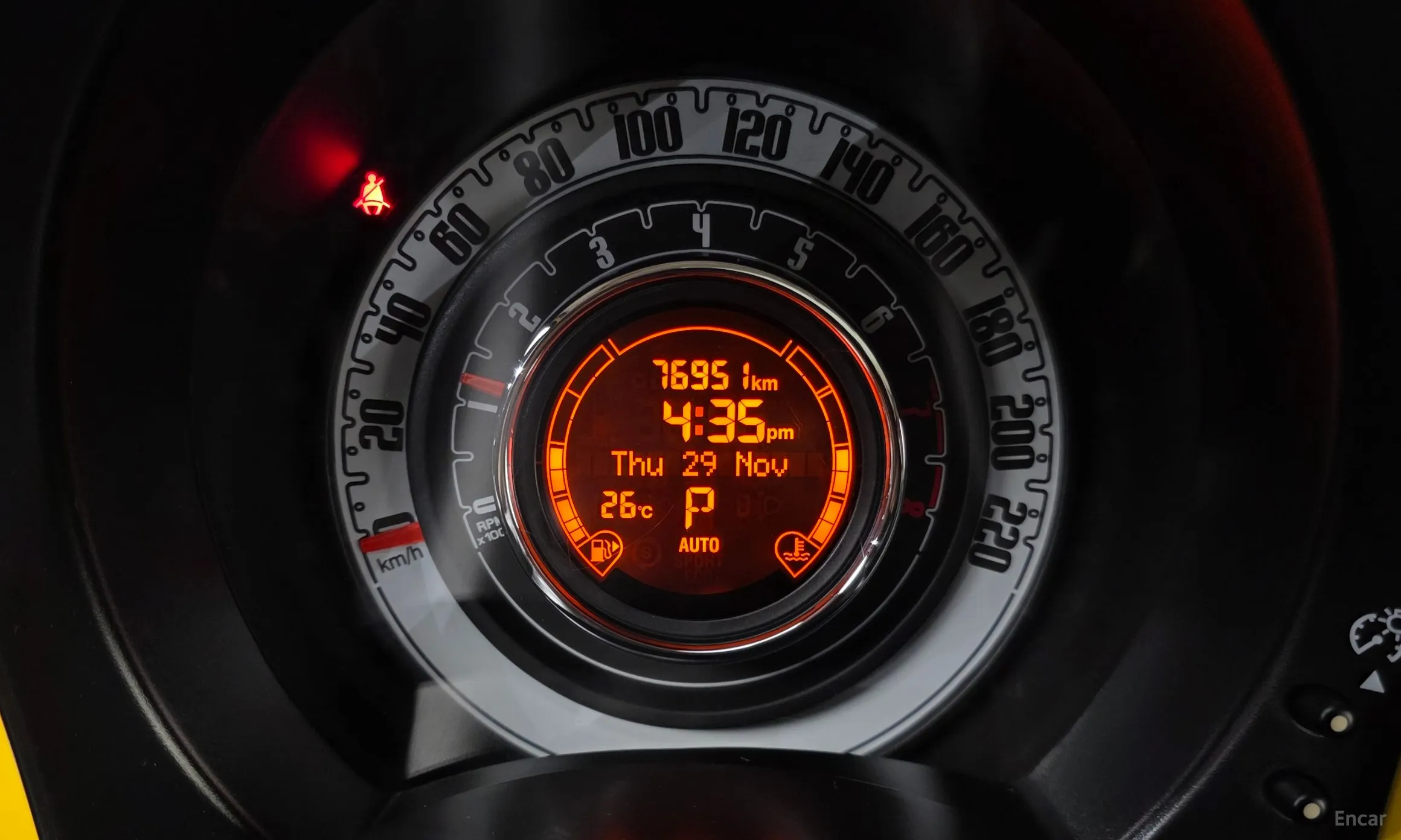Fiat 500 превью 8