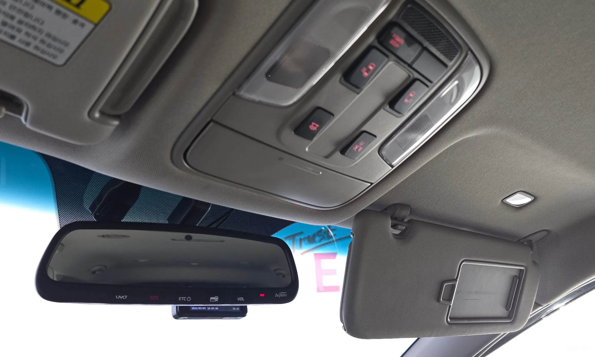Kia Carnival превью 17