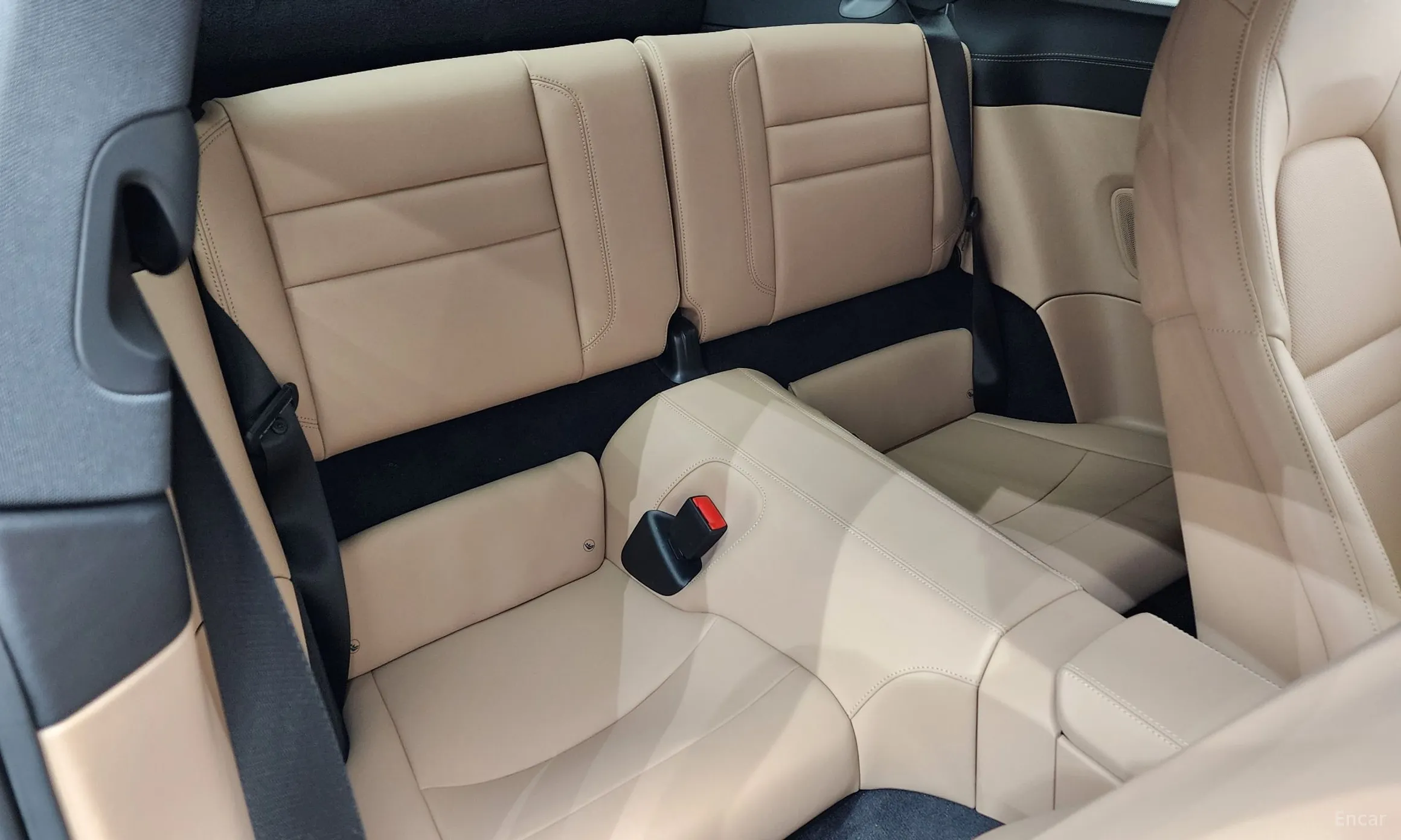 Porsche 911 (992) превью 11