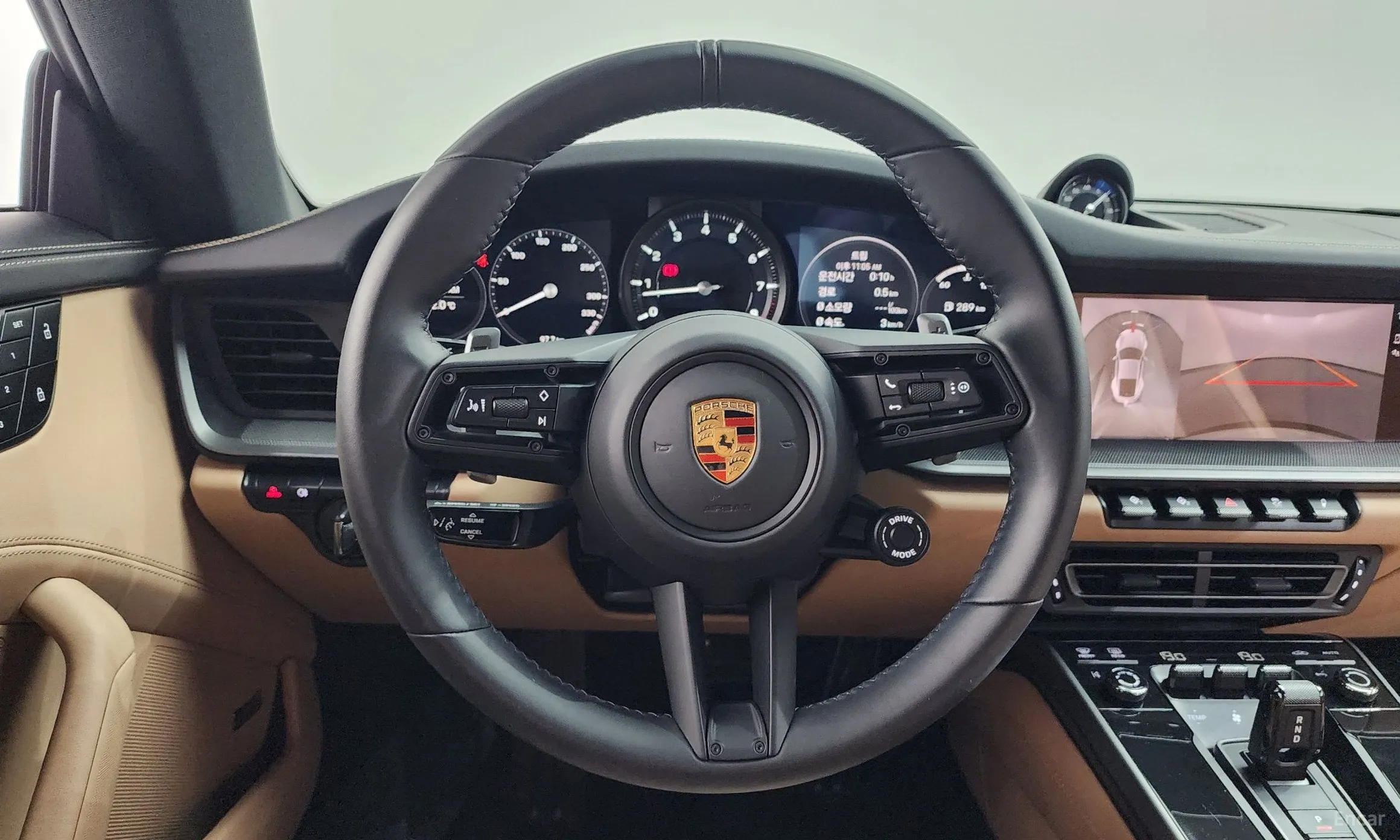 Porsche 911 (992) превью 13