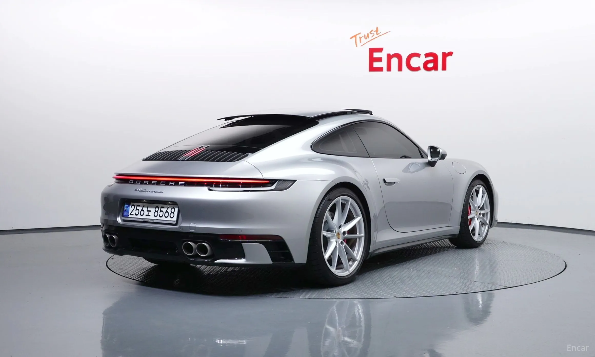 Porsche 911 (992)