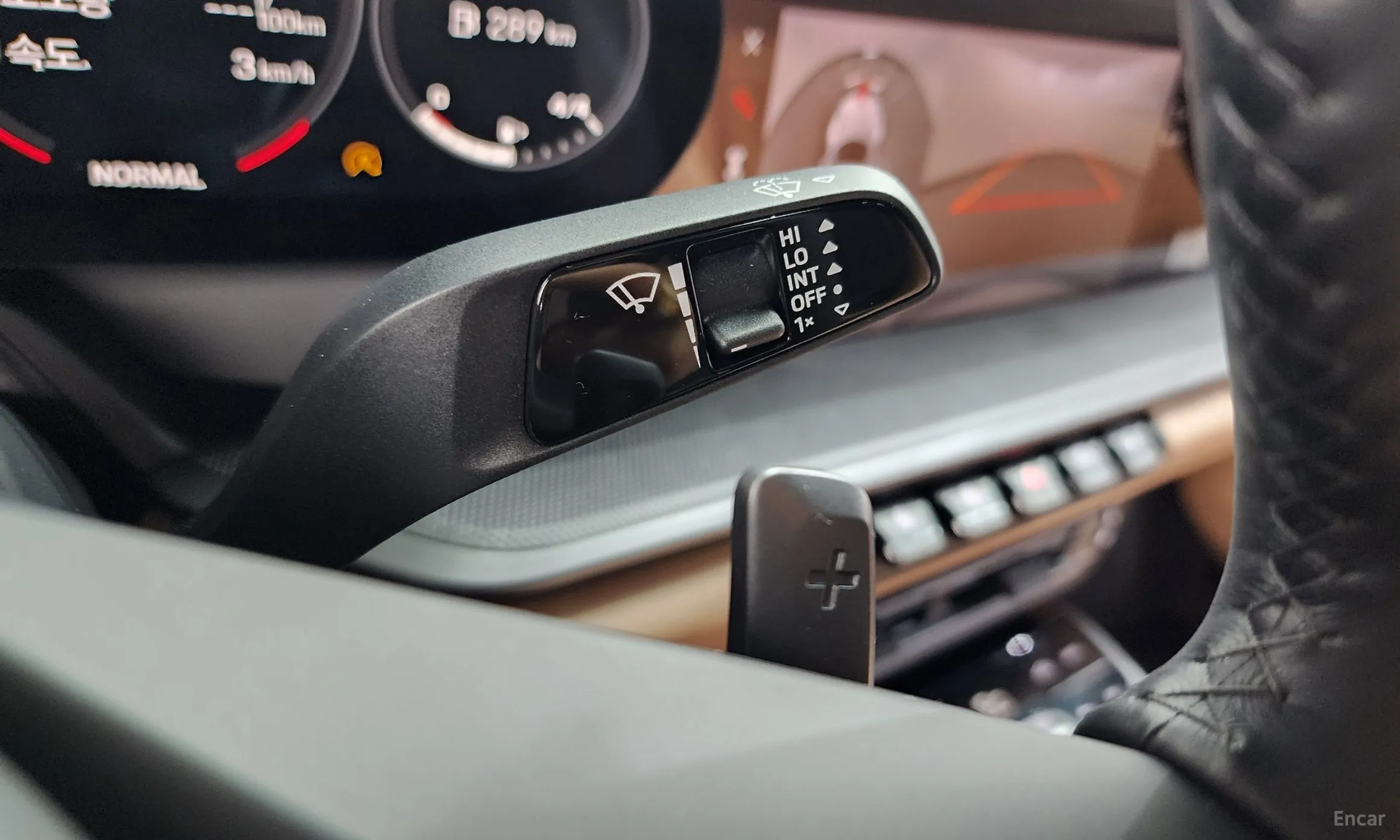 Porsche 911 (992) превью 19