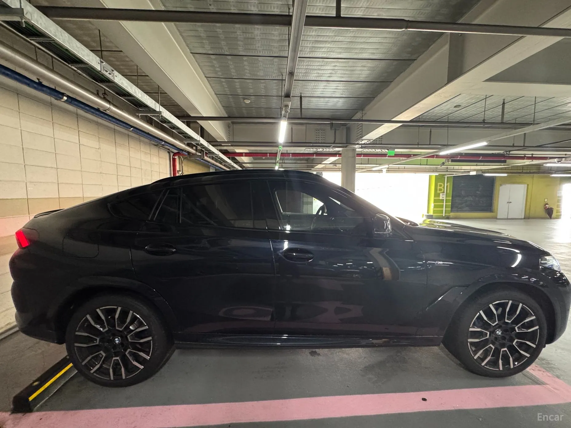 BMW X6 (G06) превью 8