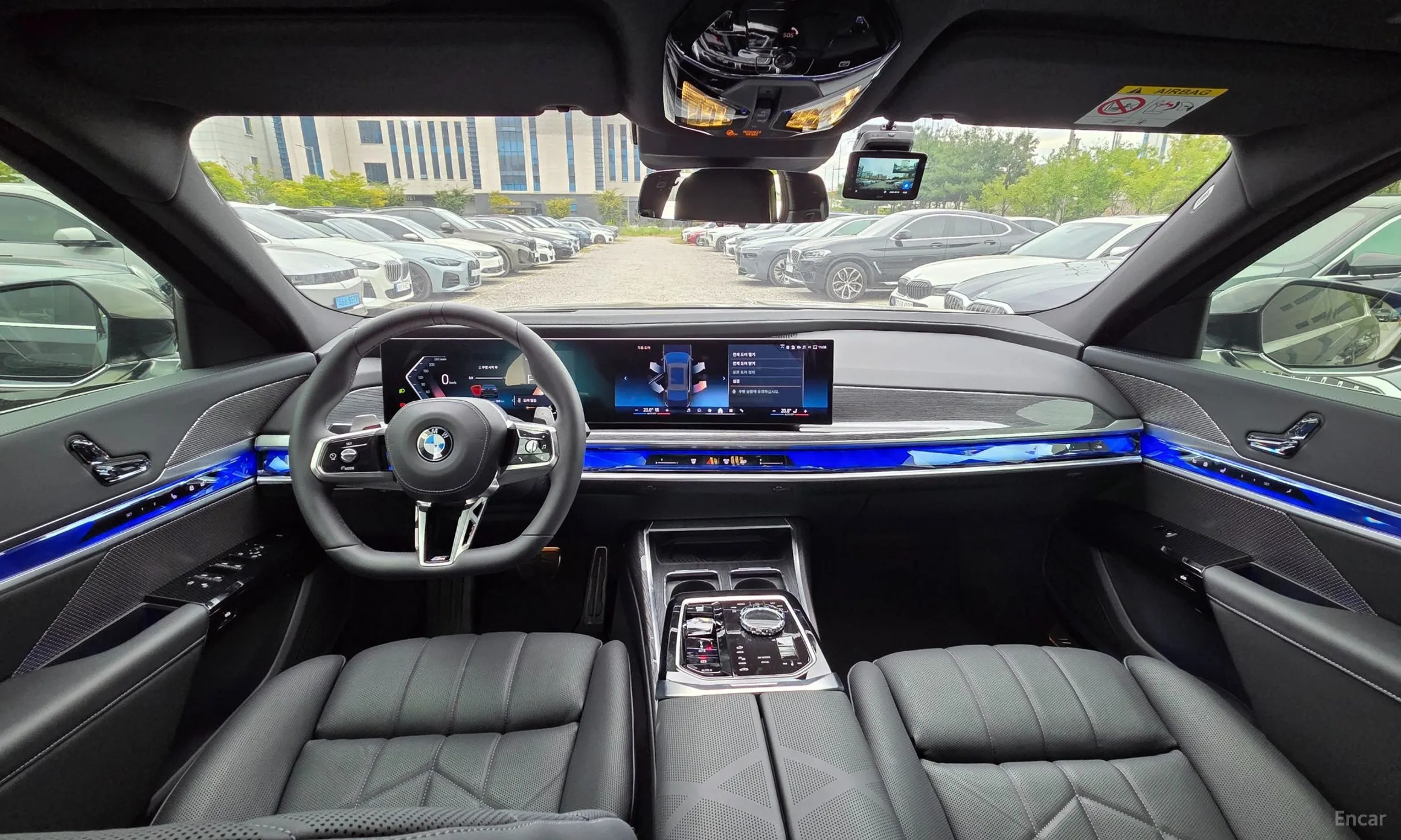 BMW 7 Series (G70) превью 7