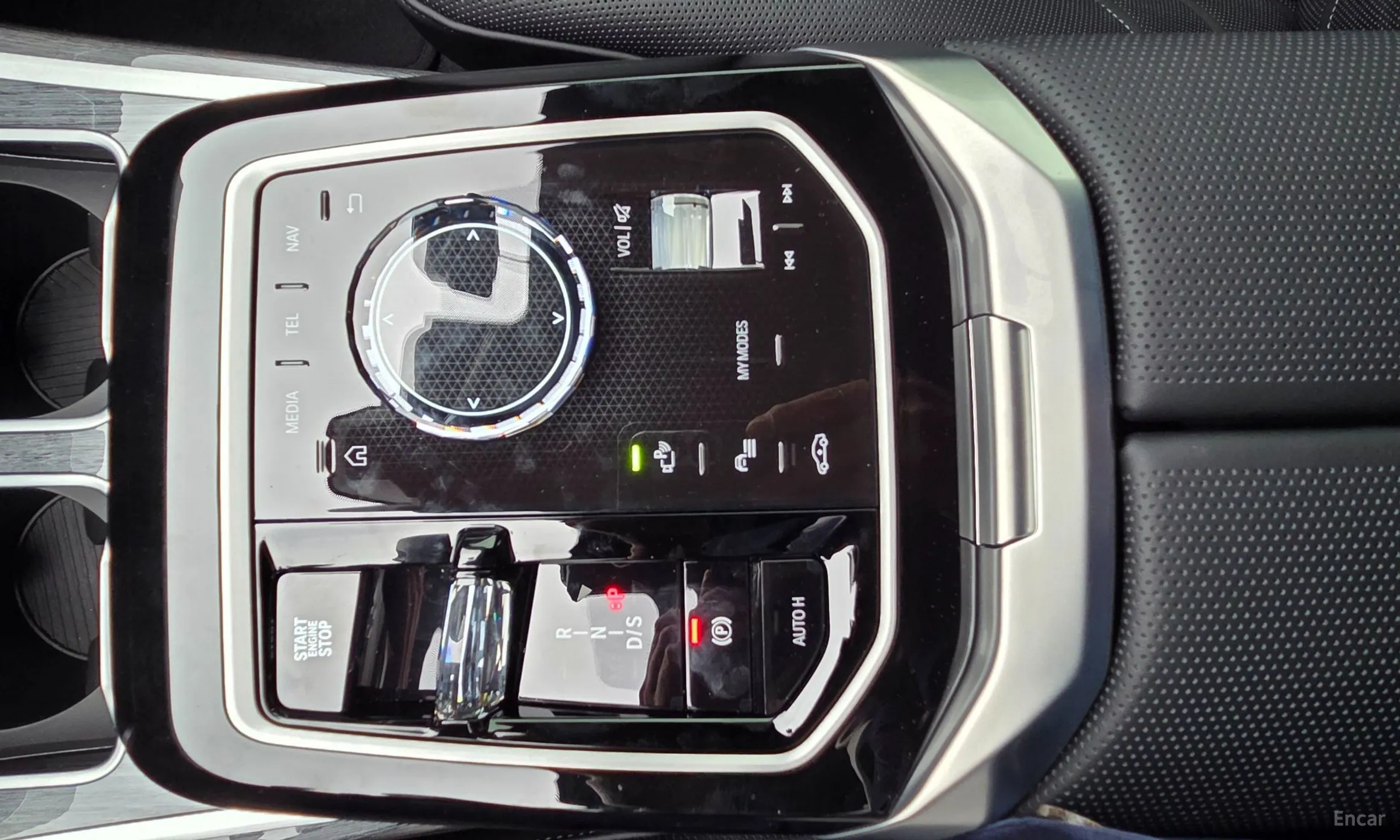 BMW 7 Series (G70) превью 9
