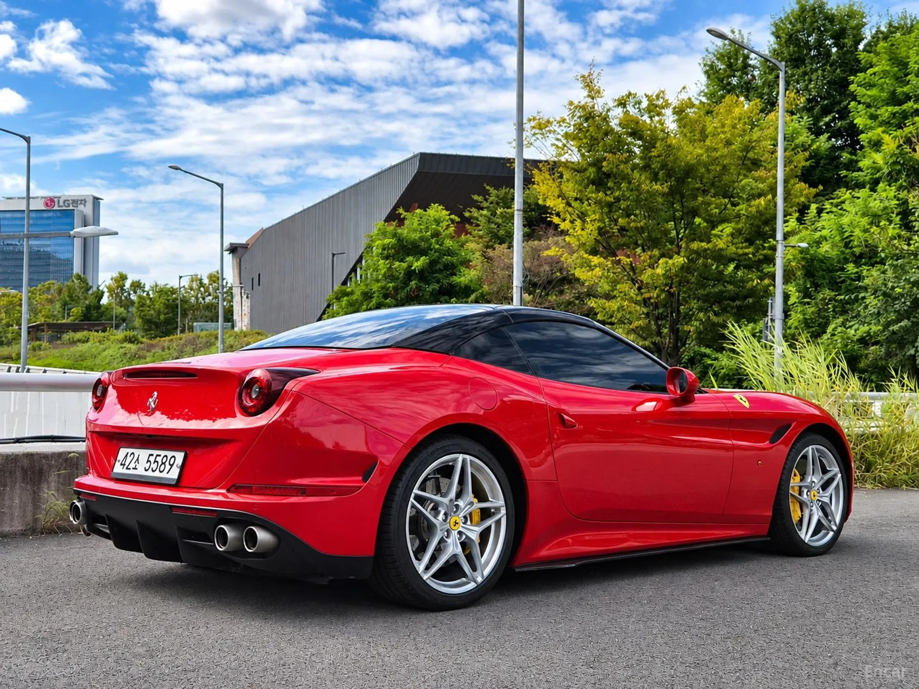 Ferrari California превью 16