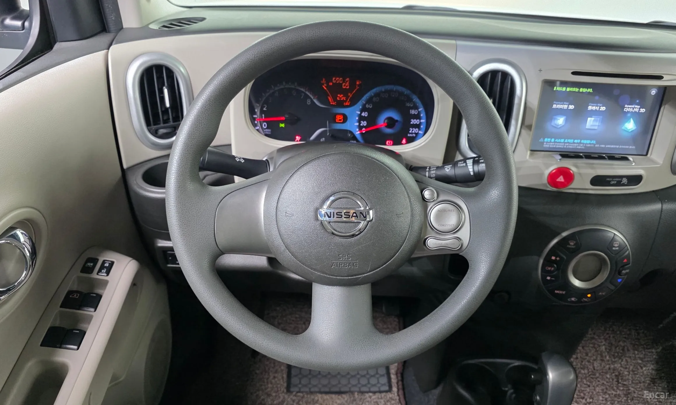 Nissan Cube превью 13
