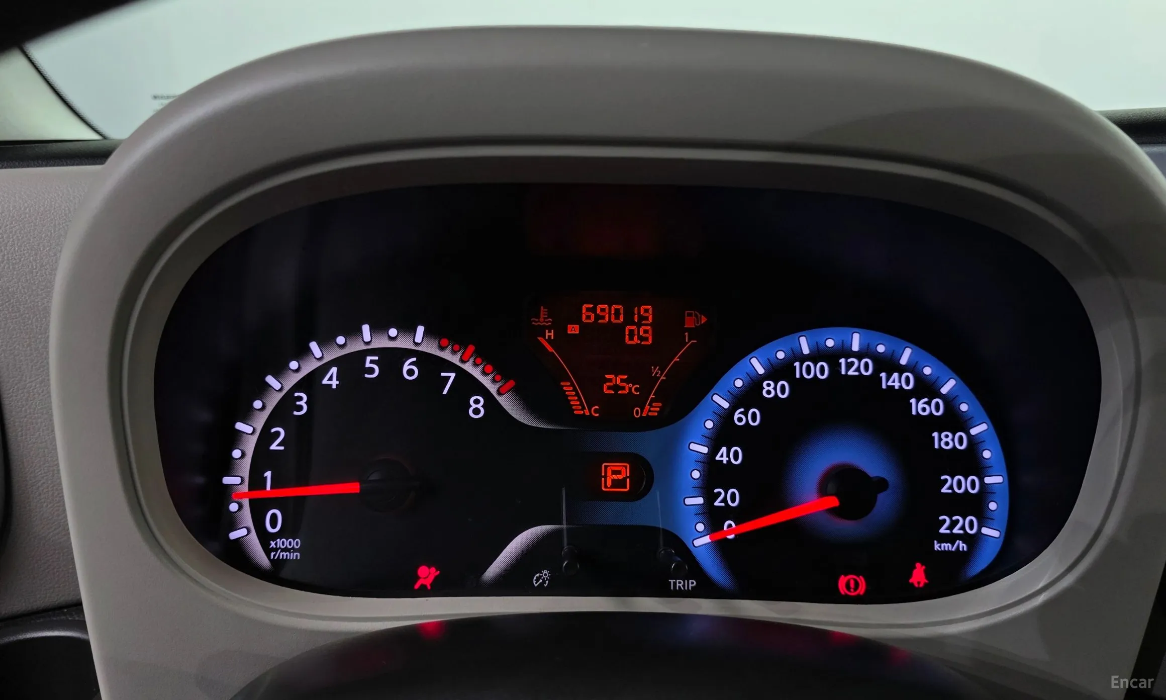 Nissan Cube превью 8