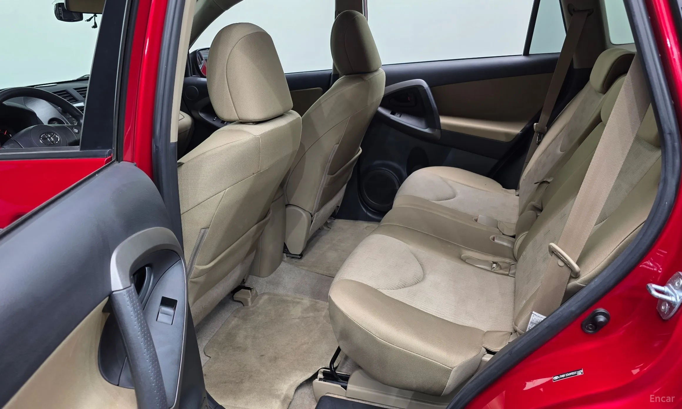 Toyota RAV4 превью 12