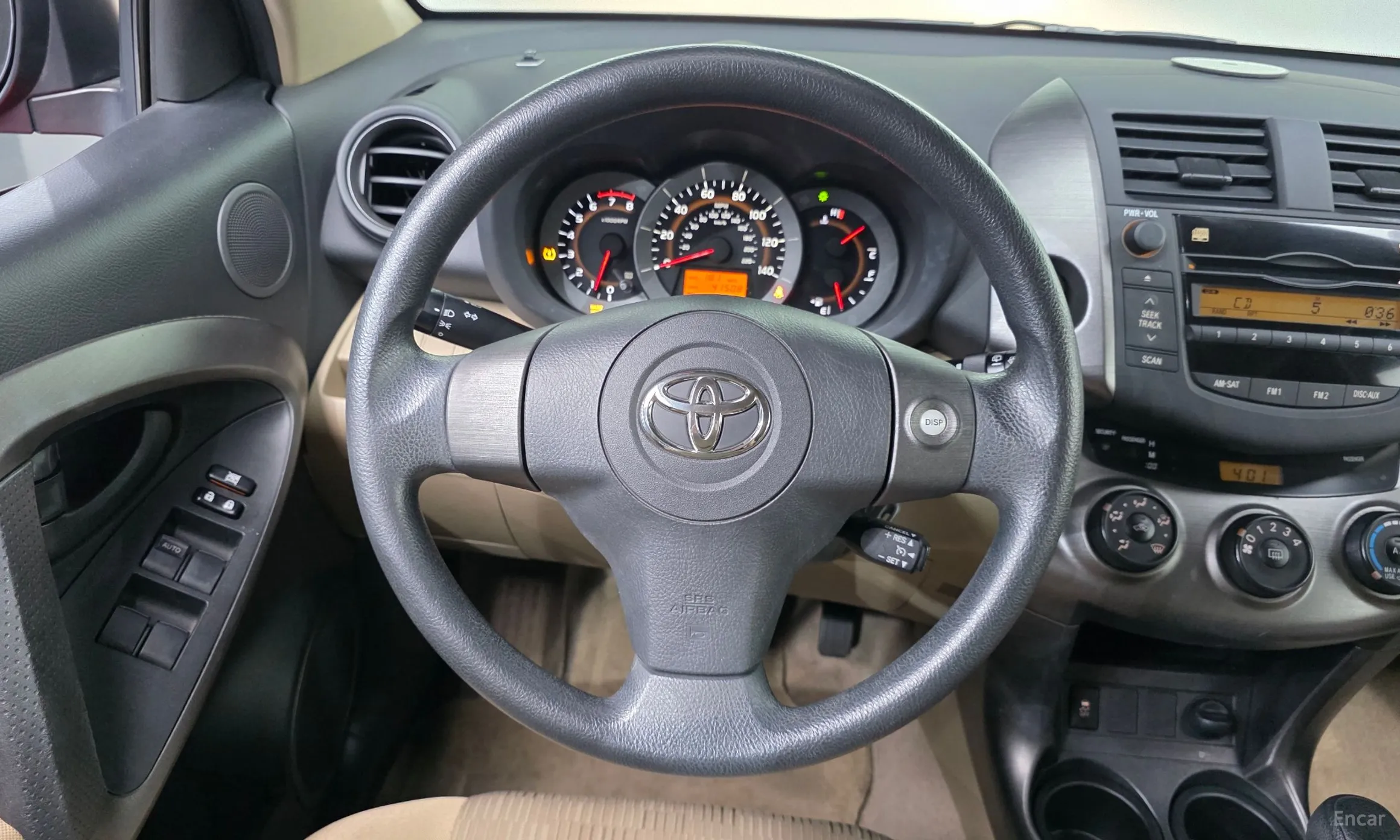 Toyota RAV4 превью 13